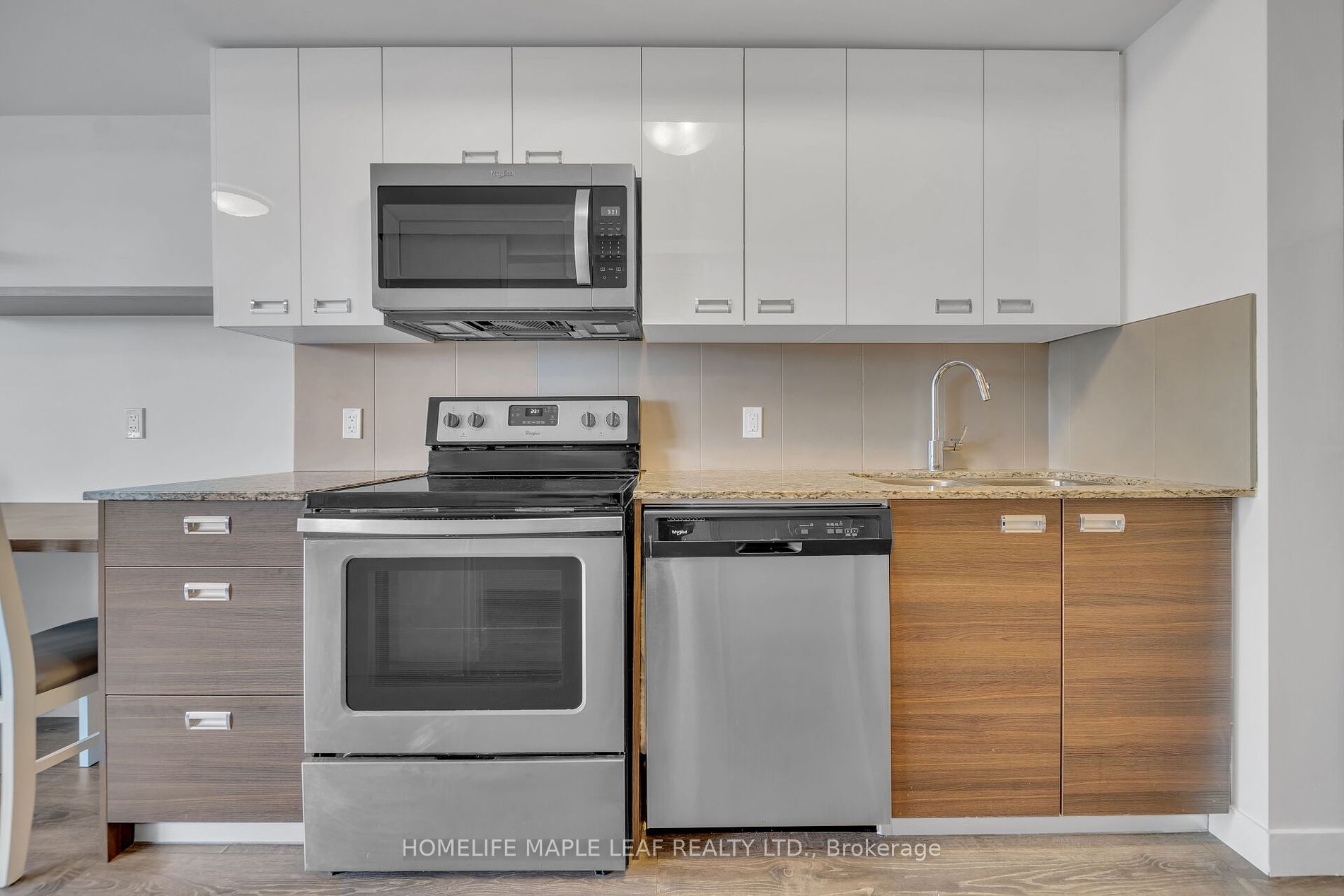308 Lester St, #301