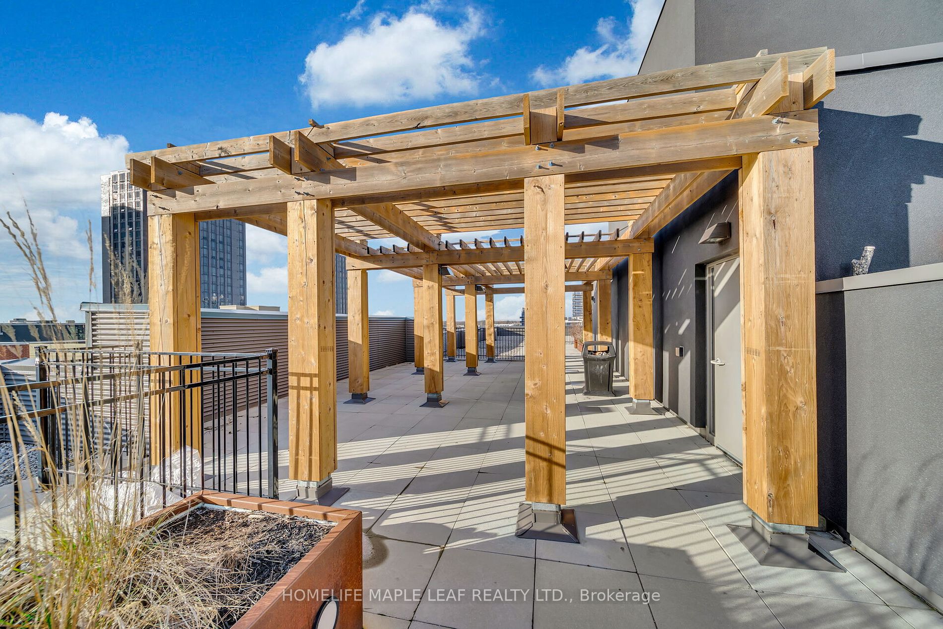 308 Lester St, #301