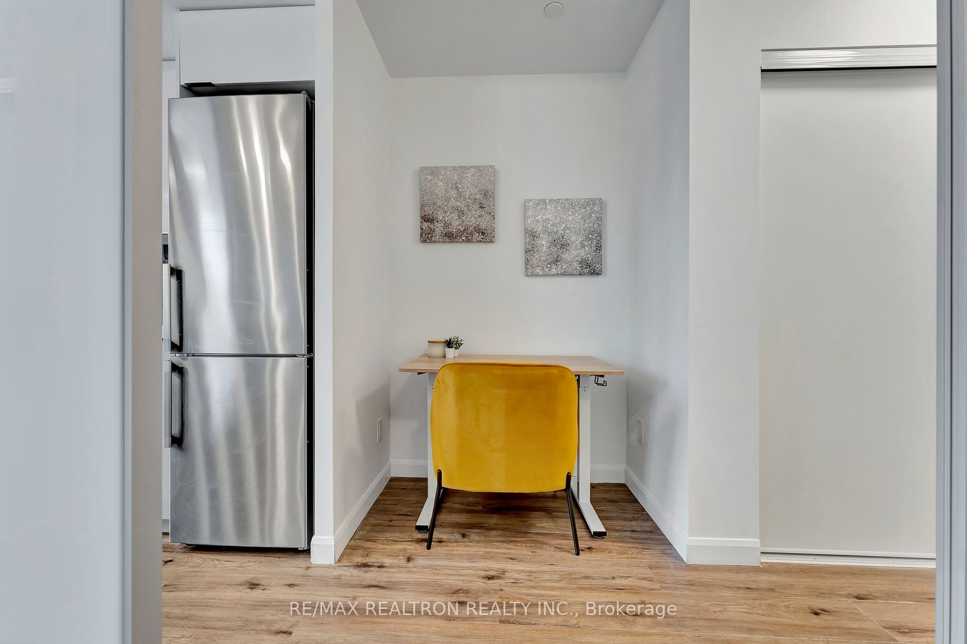 7 Erie Ave, #604