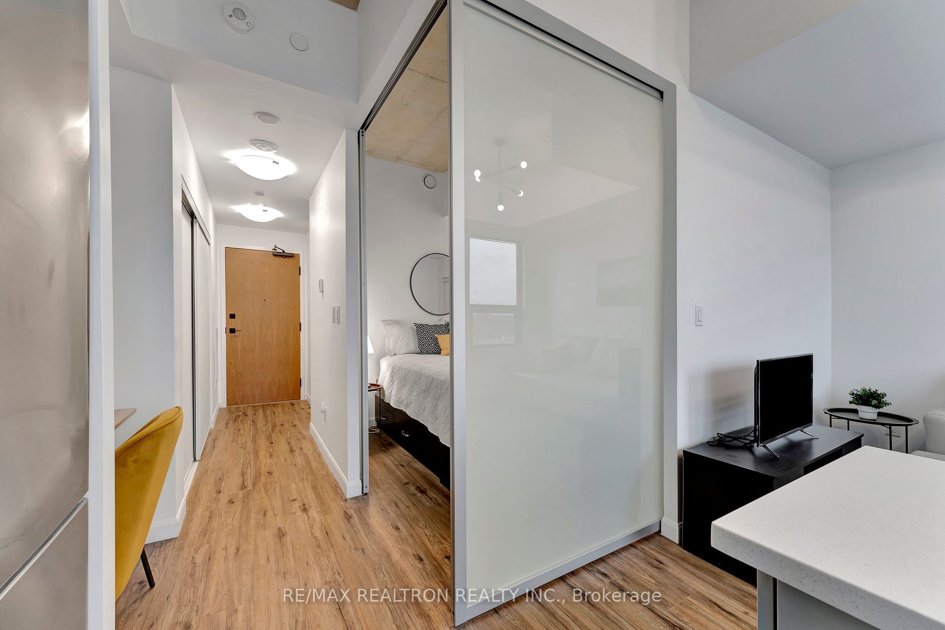 7 Erie Ave, #604