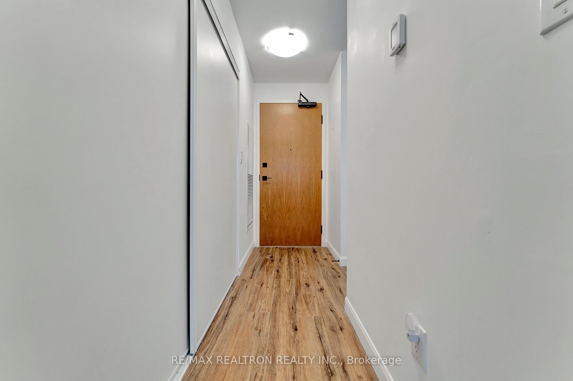7 Erie Ave, #604