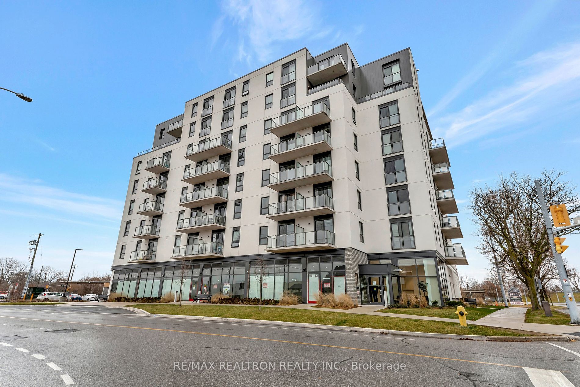 7 Erie Ave, #604