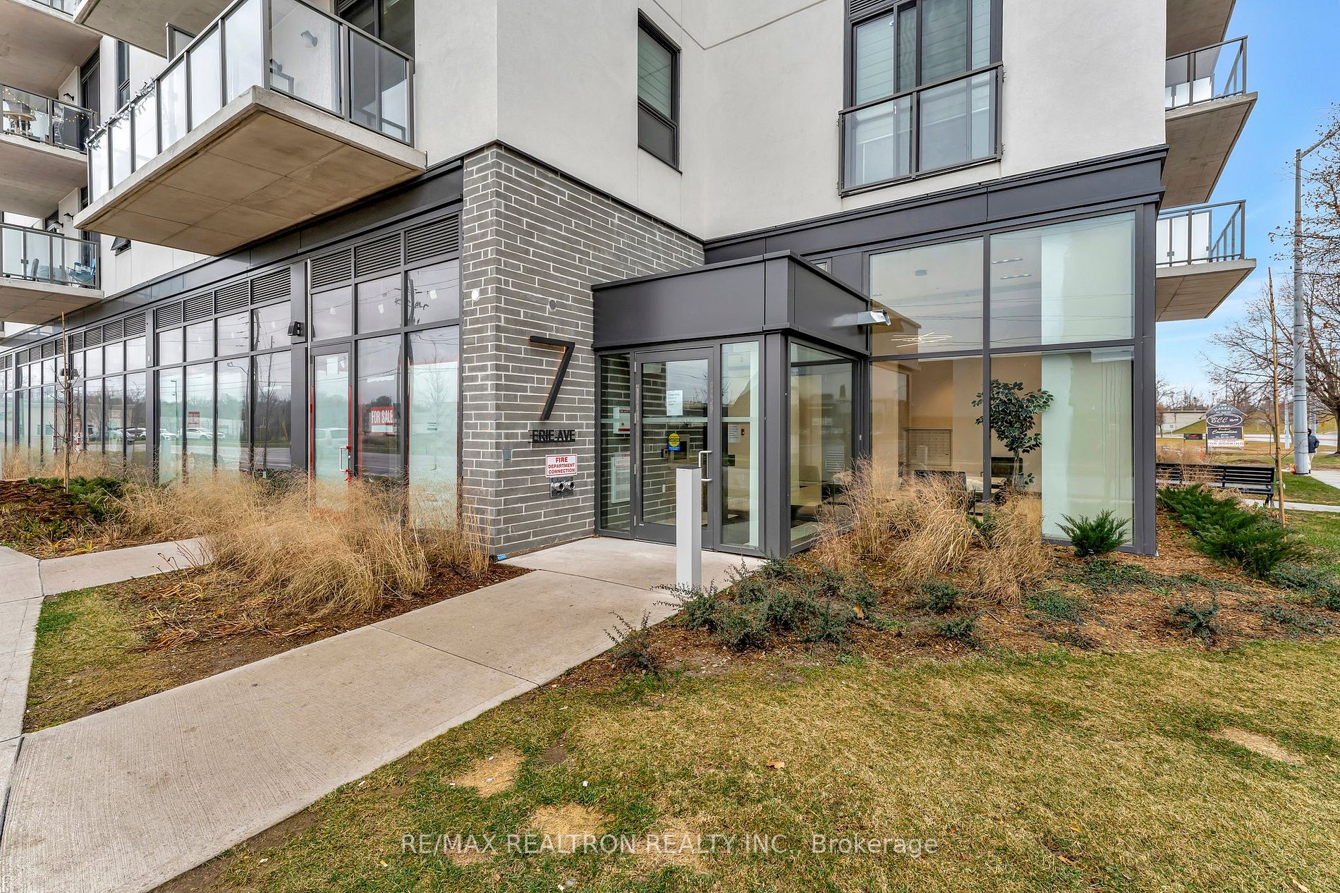 7 Erie Ave, #604
