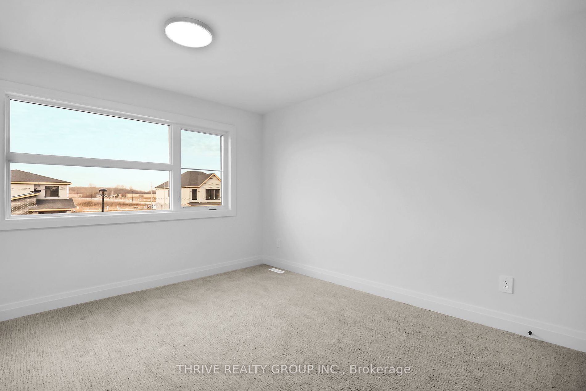 1475 Wright Crescent