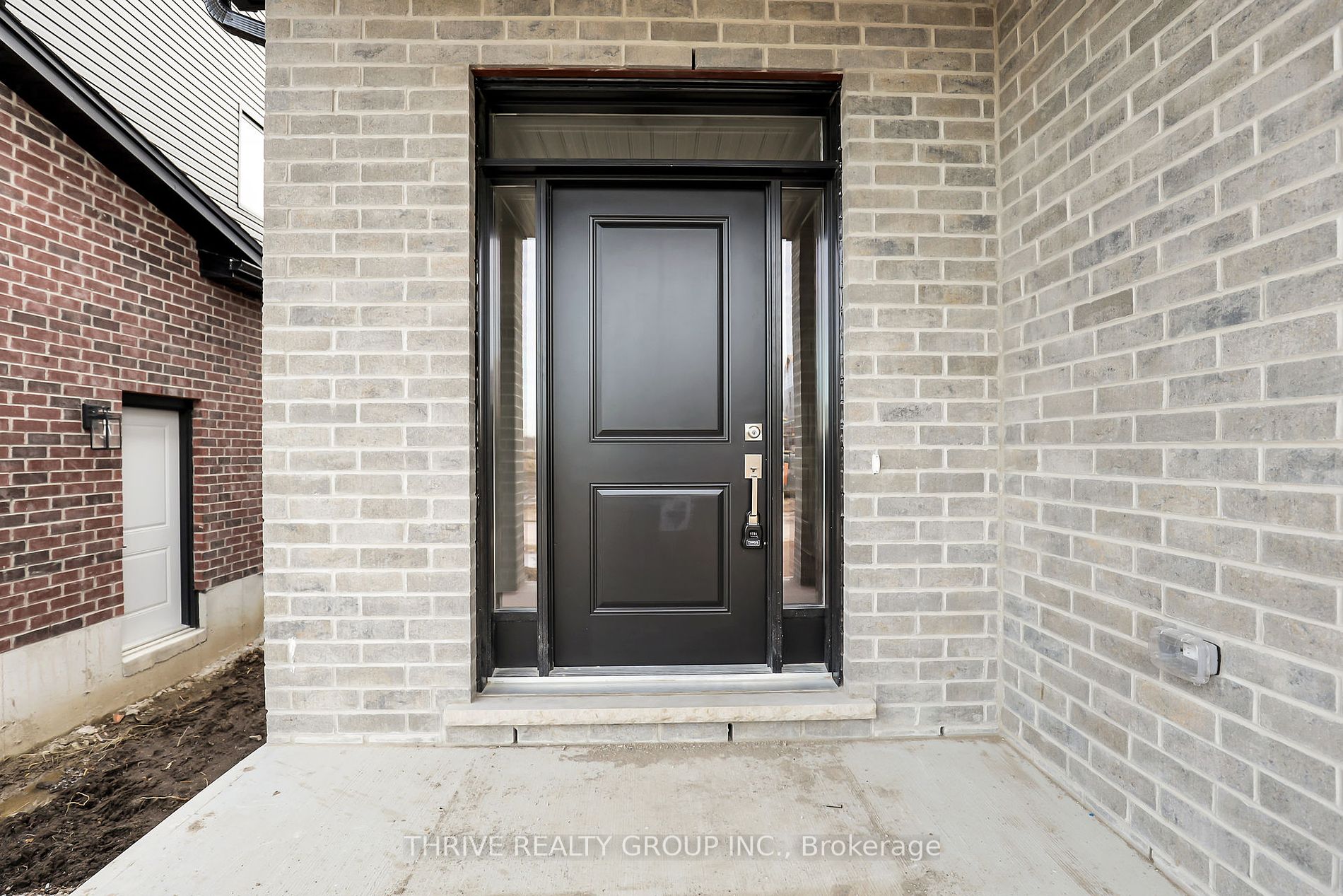1475 Wright Crescent