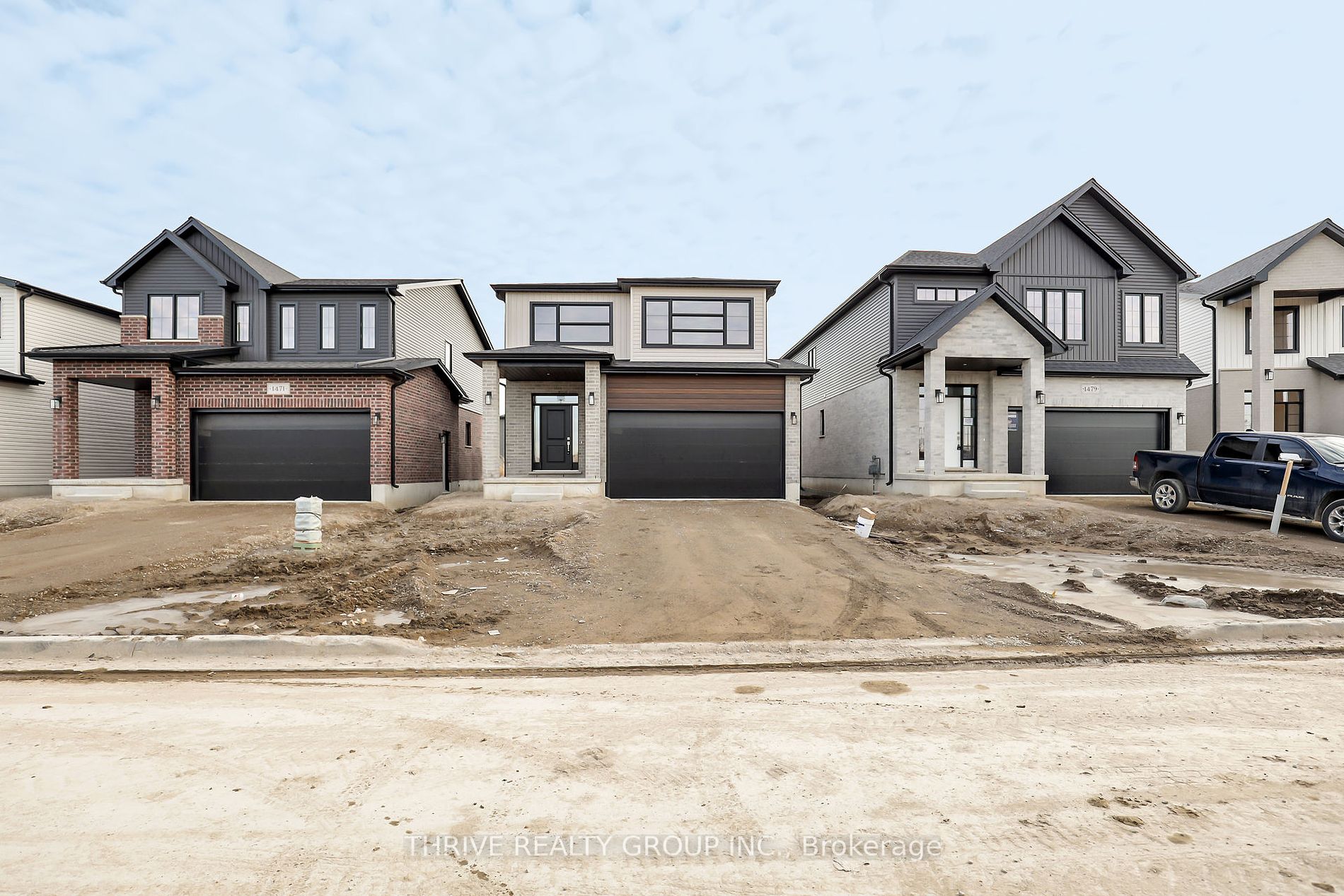 1475 Wright Crescent