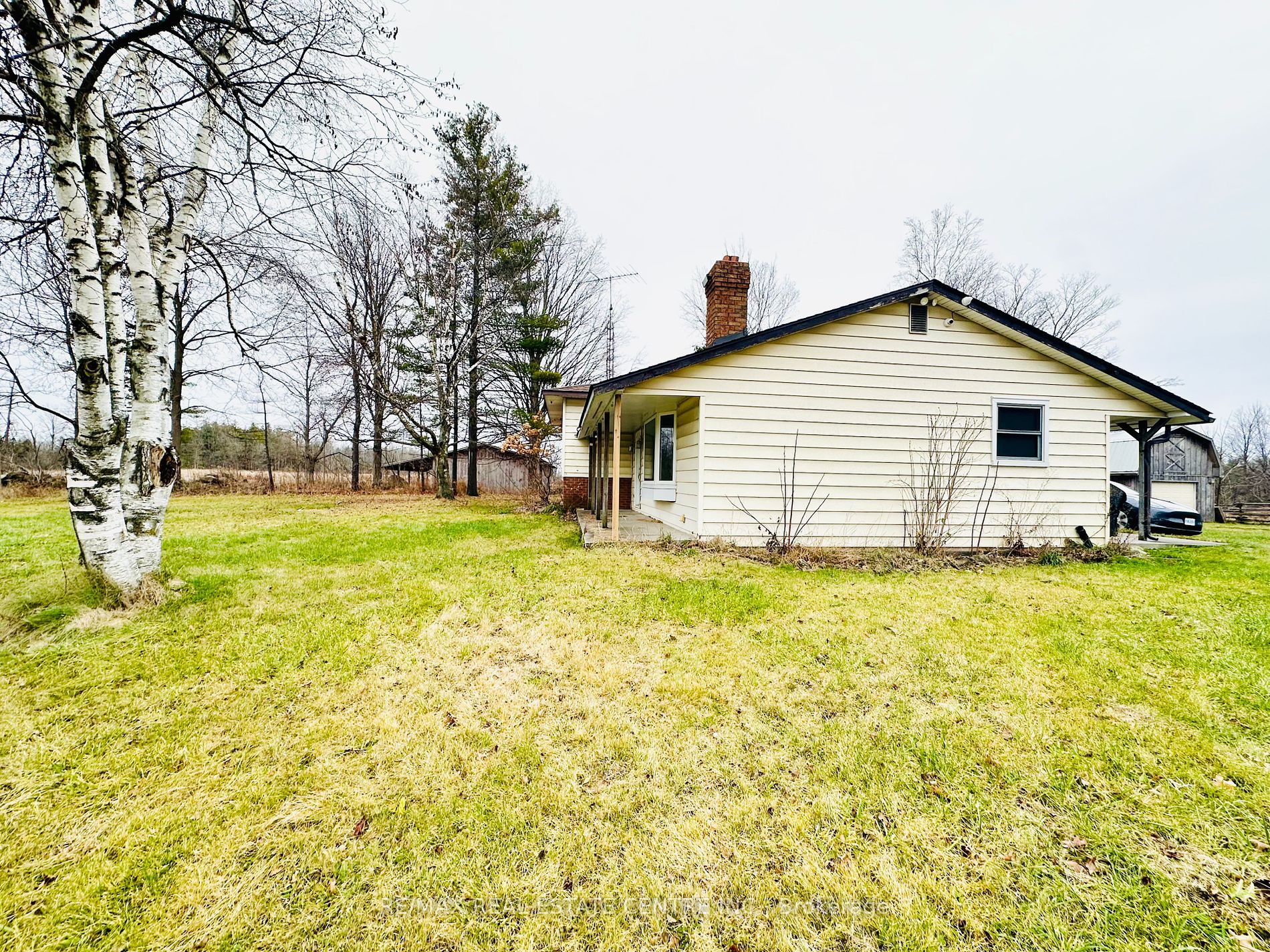 2027 Highway 6