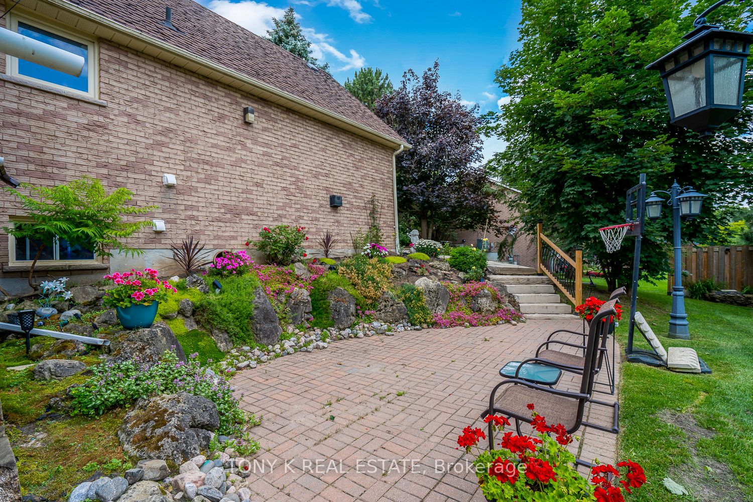 26 Hawthorne Road
