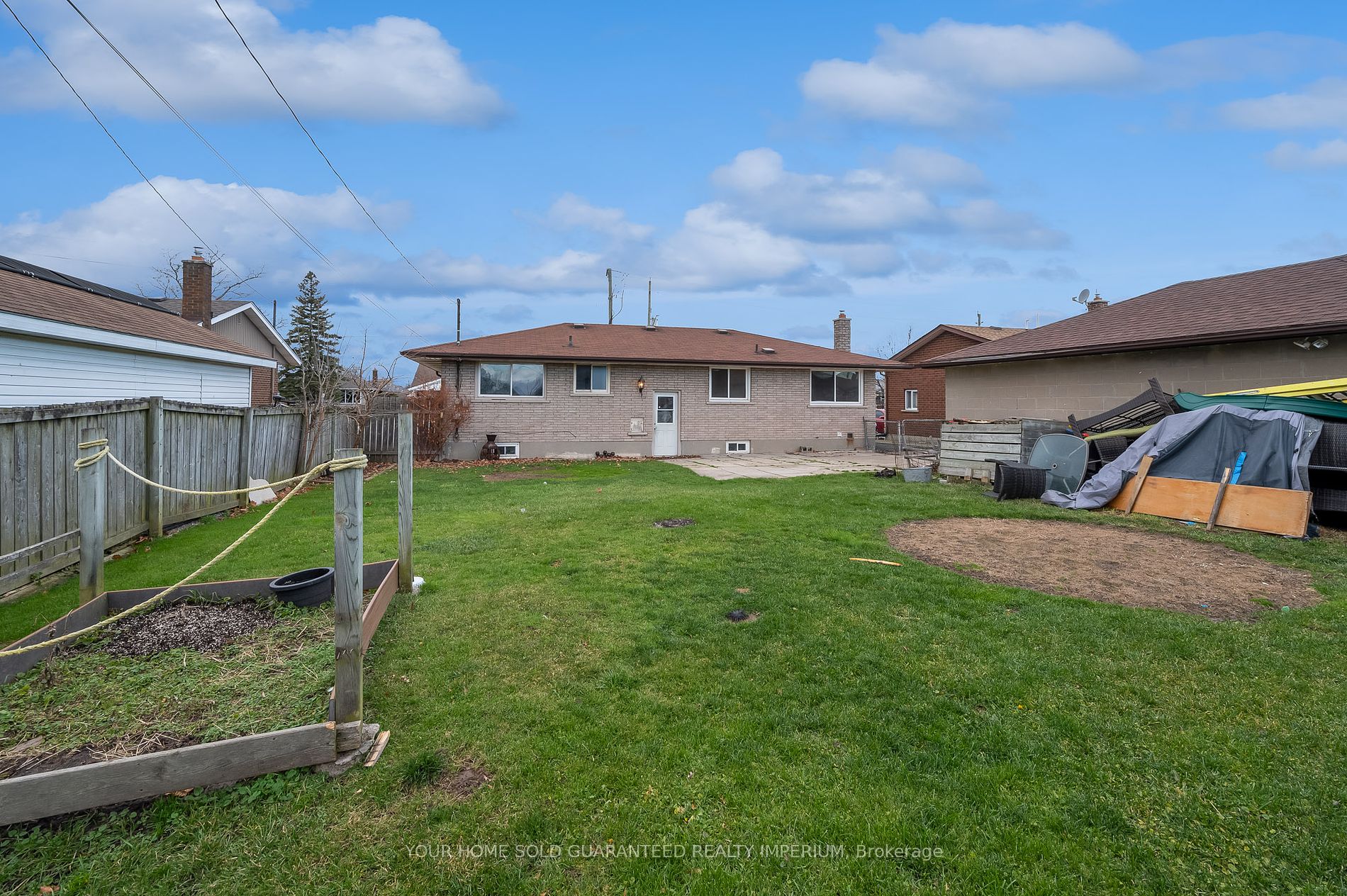 116 Collier Road S