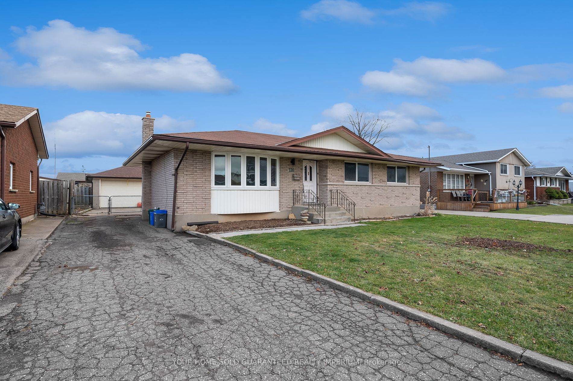 116 Collier Road S