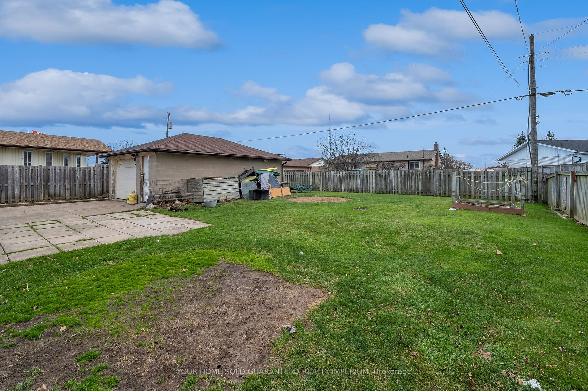 116 Collier Road S