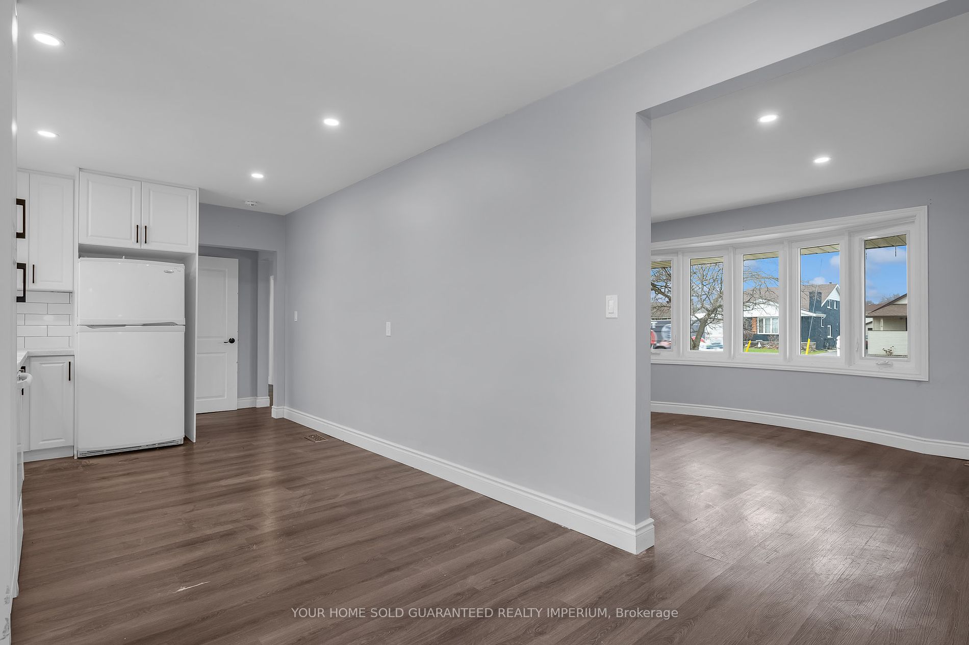 116 Collier Road S