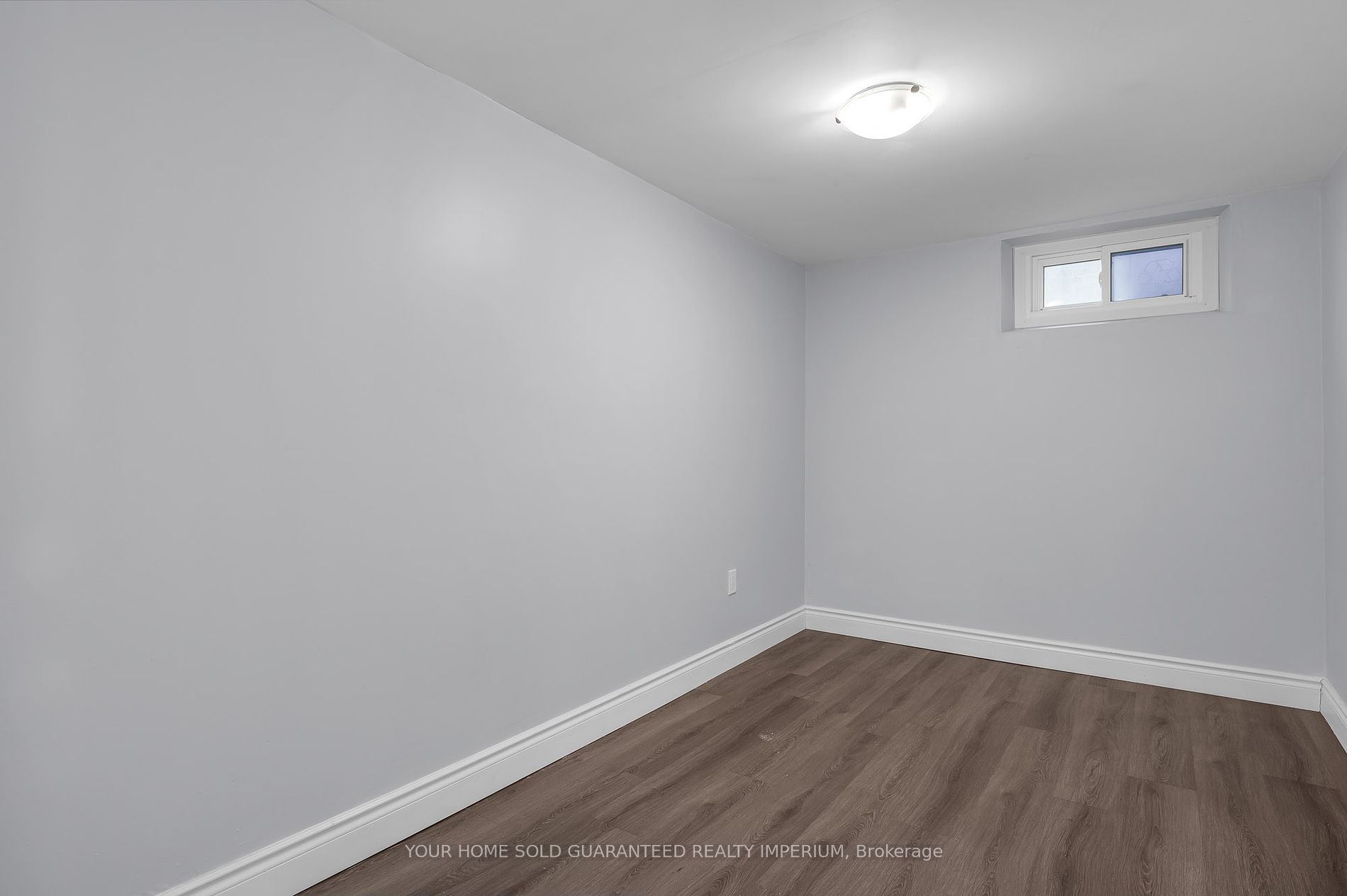 116 Collier Road S