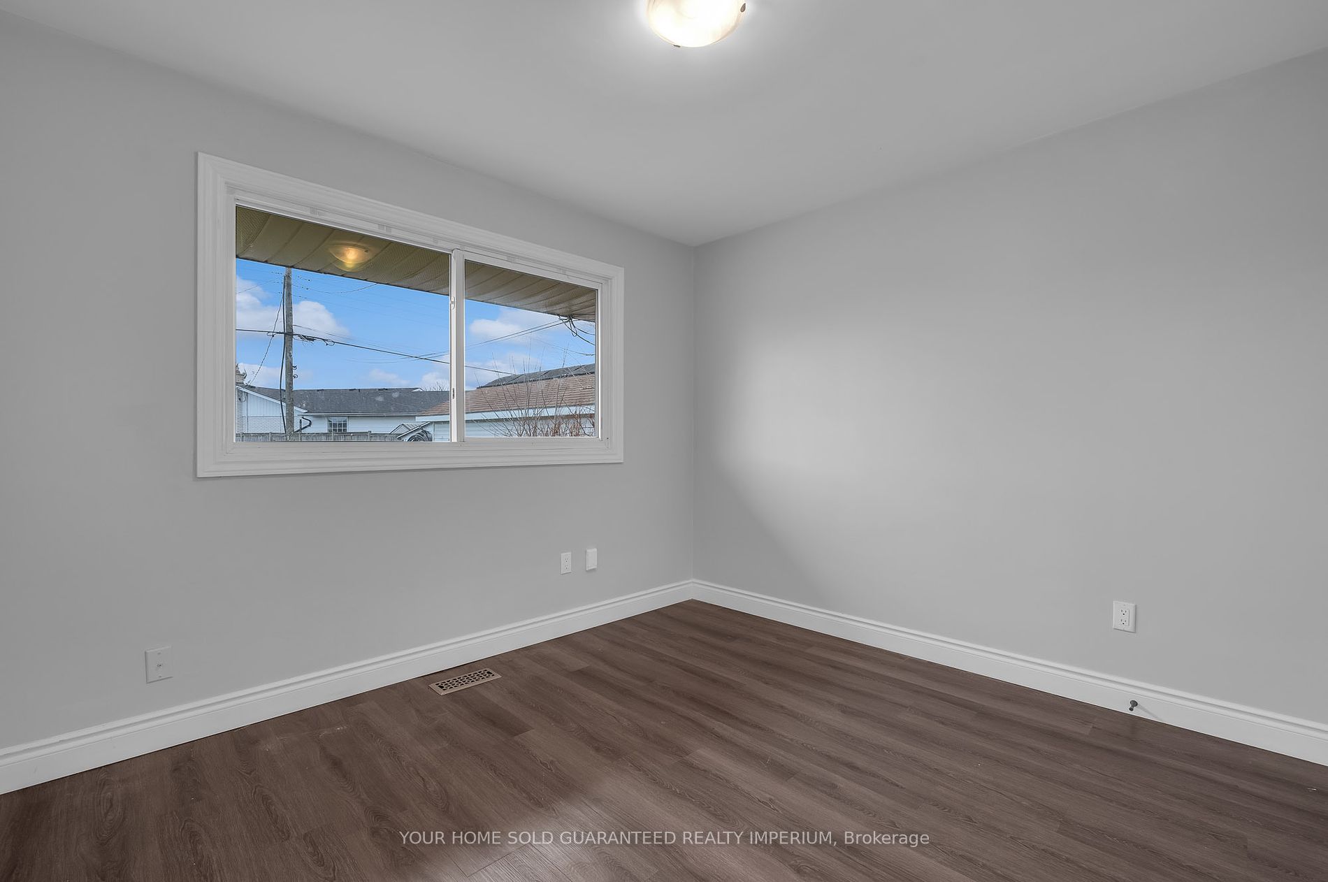 116 Collier Road S