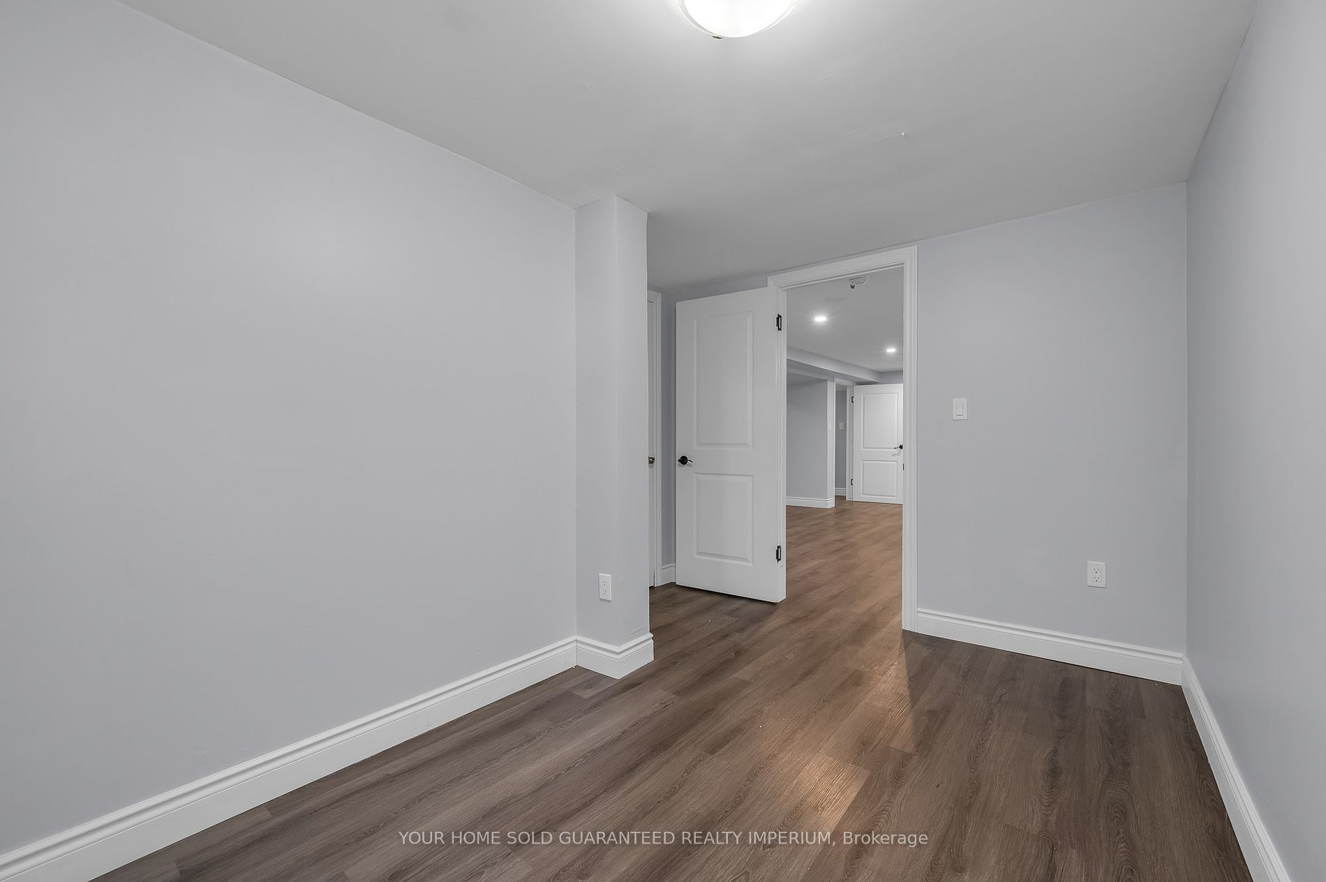116 Collier Road S