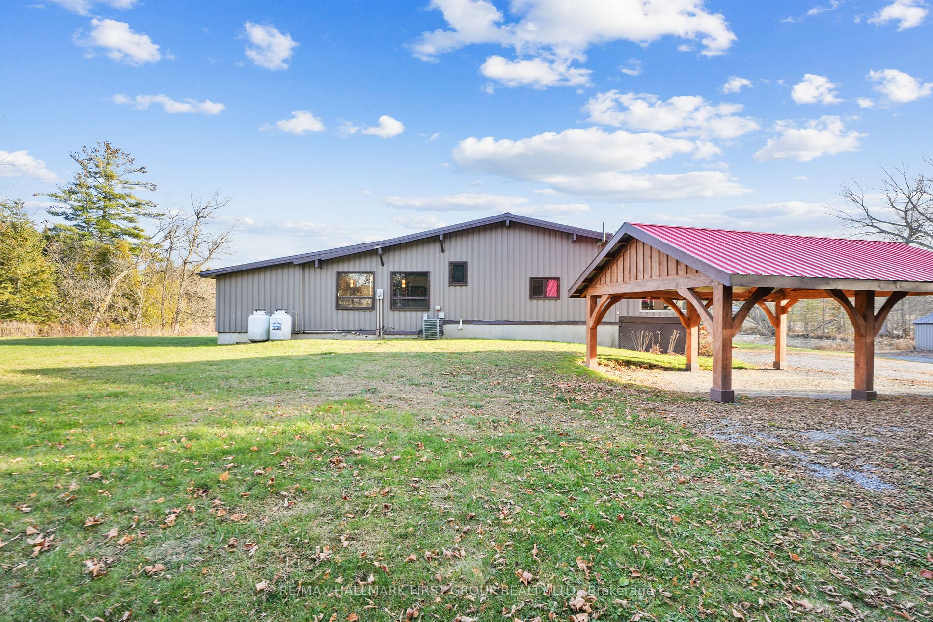 8163 Tinkerville Rd