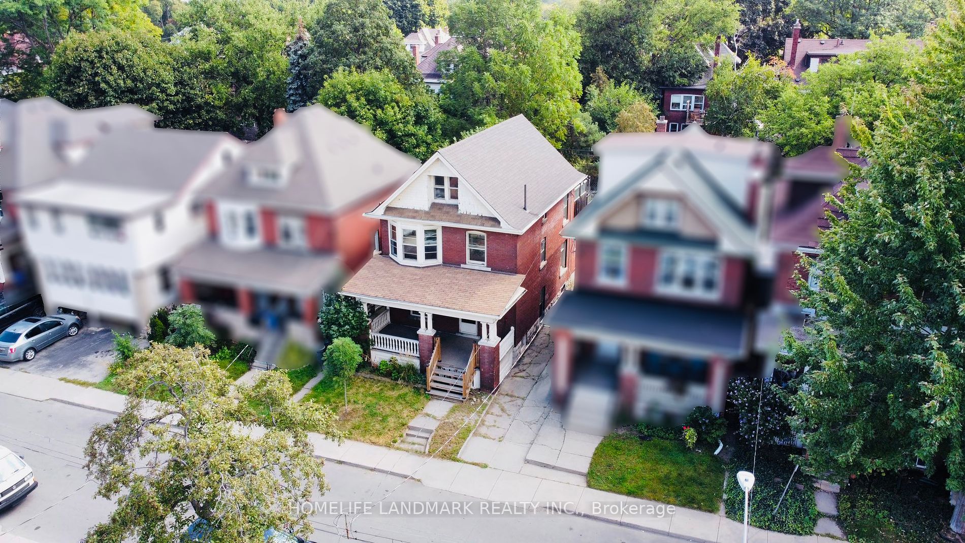 107 Spadina Avenue E