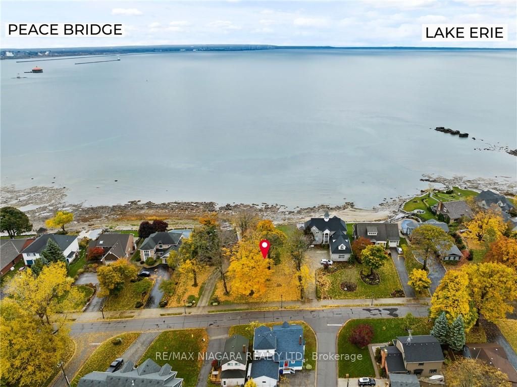 695 LAKESHORE Road
