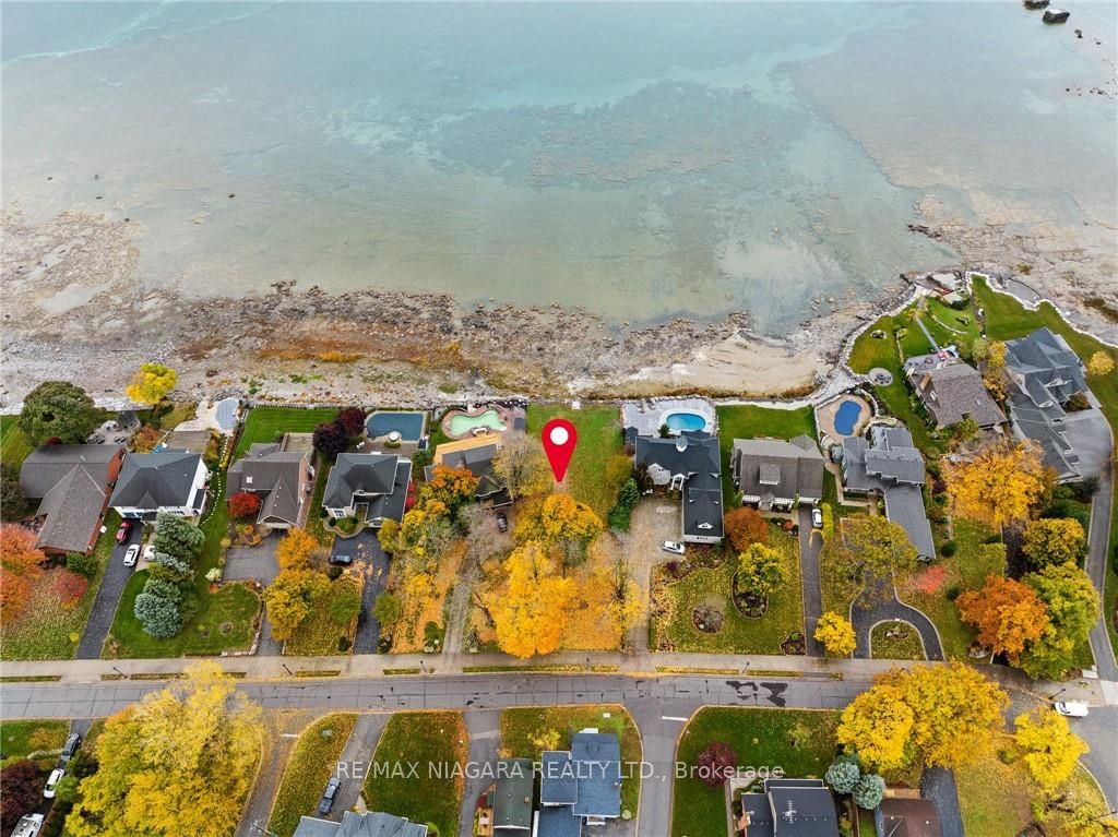 695 LAKESHORE Road