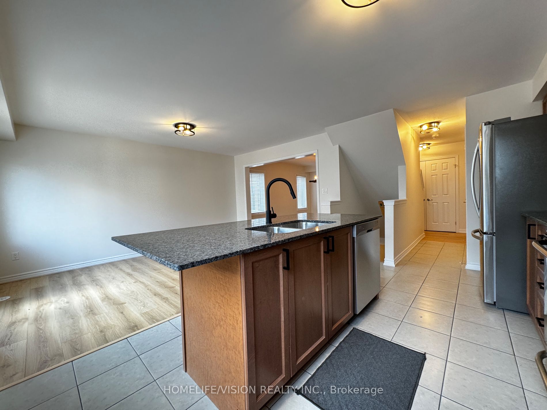 552 Goldenrod Lane, #-