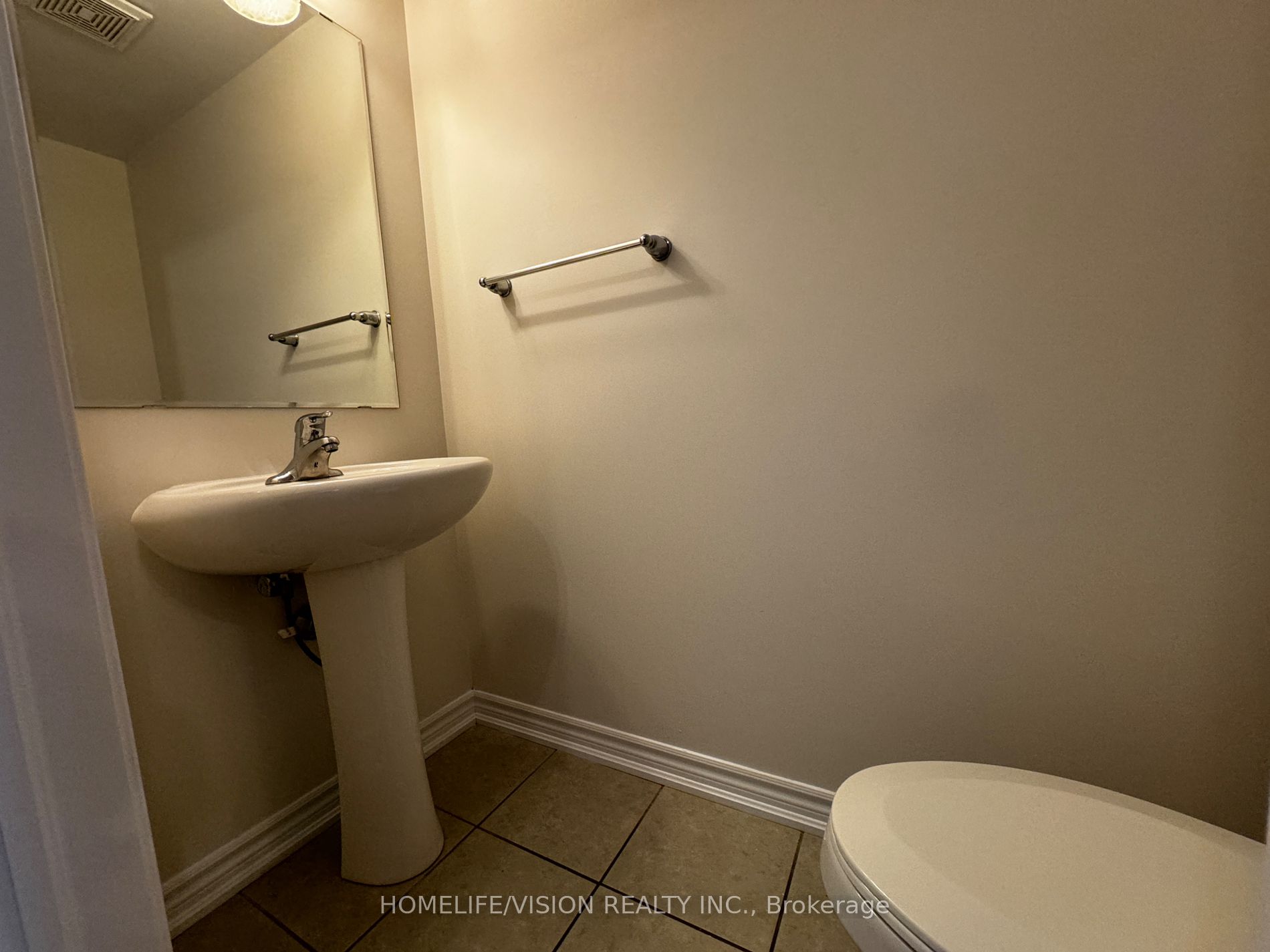 552 Goldenrod Lane, #-