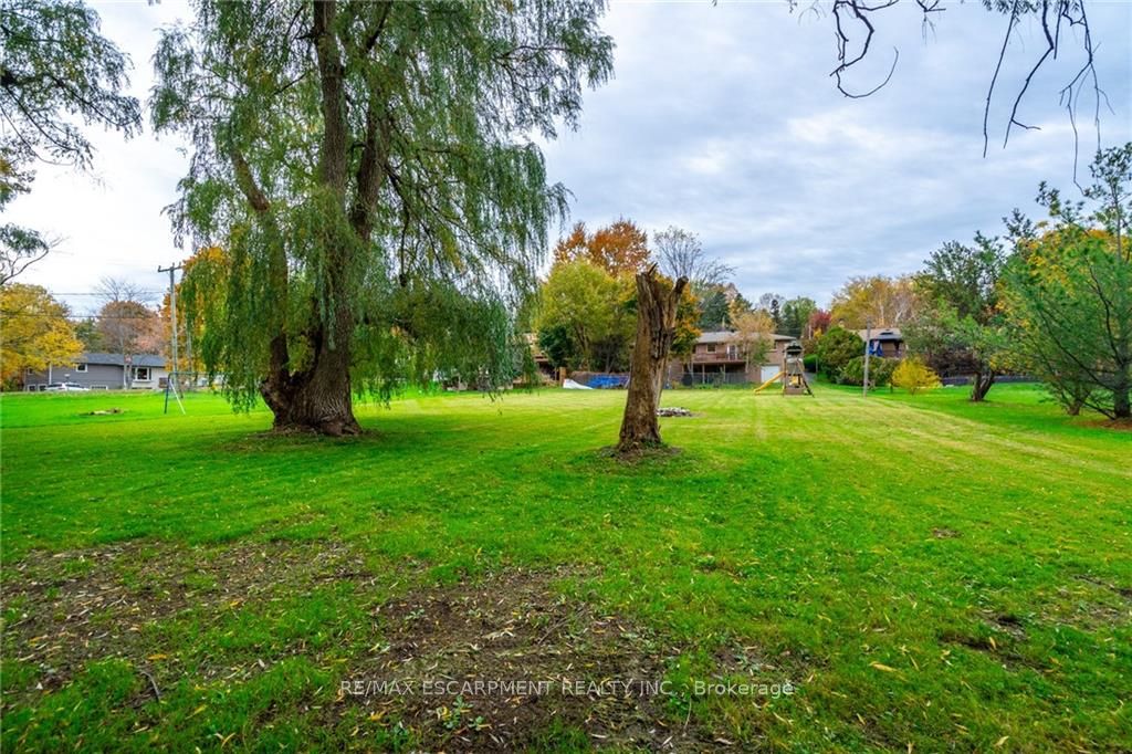4 Valleydale Crt