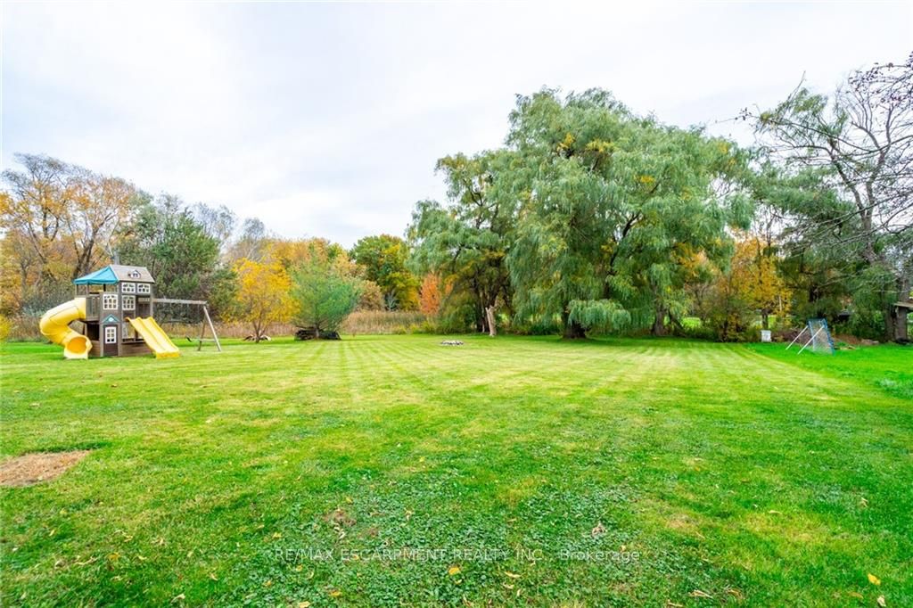 4 Valleydale Crt