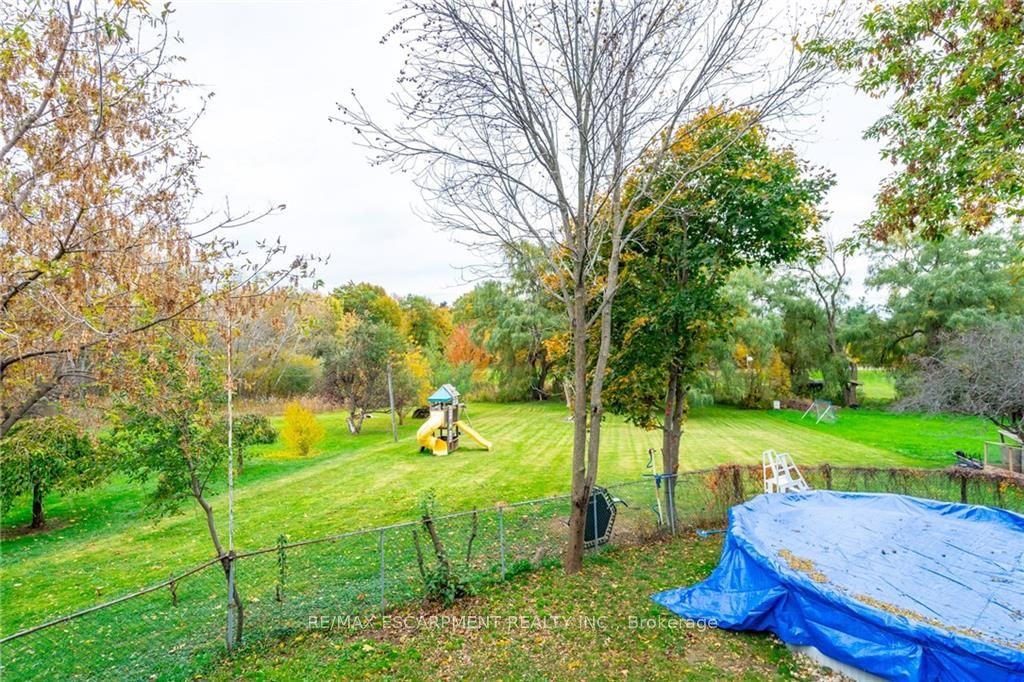 4 Valleydale Crt