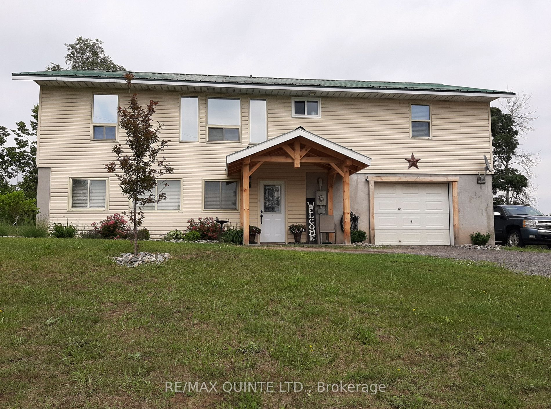 180 Skootamatta Lane