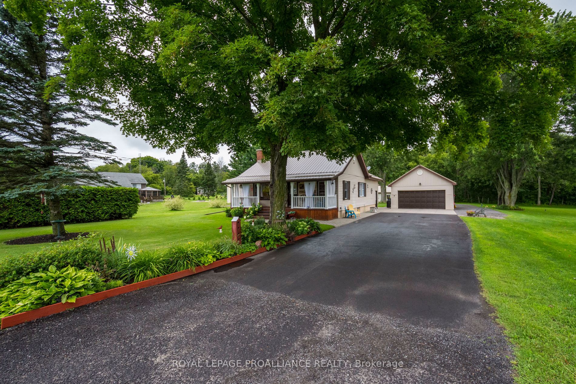 190 Gardenville Rd