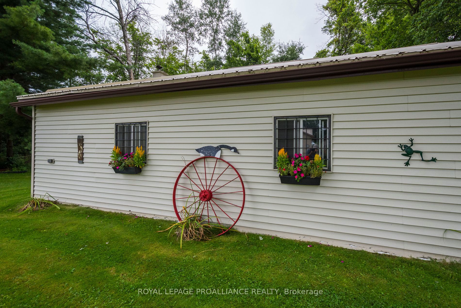 190 Gardenville Rd