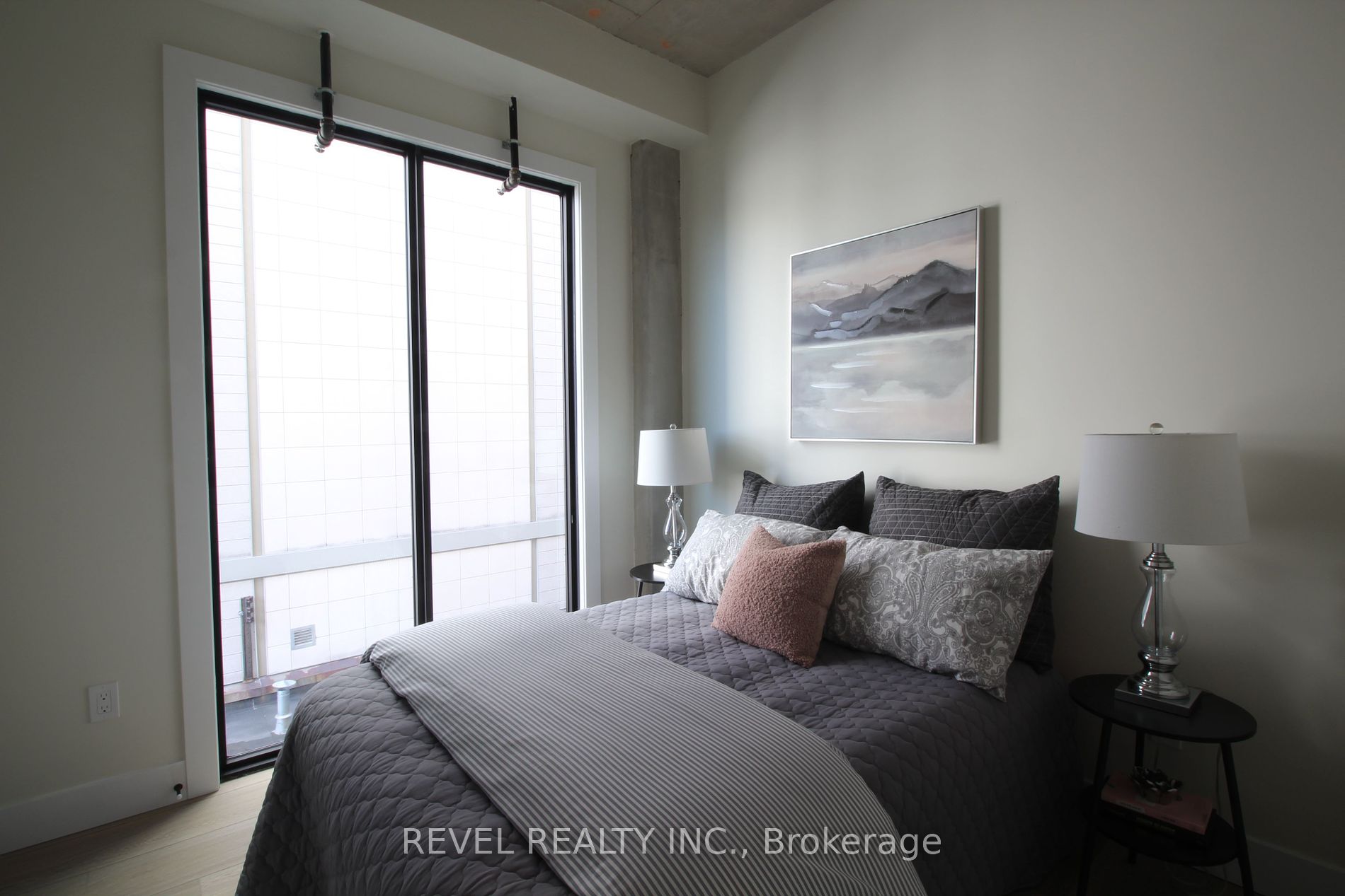 165 James Street S, #304