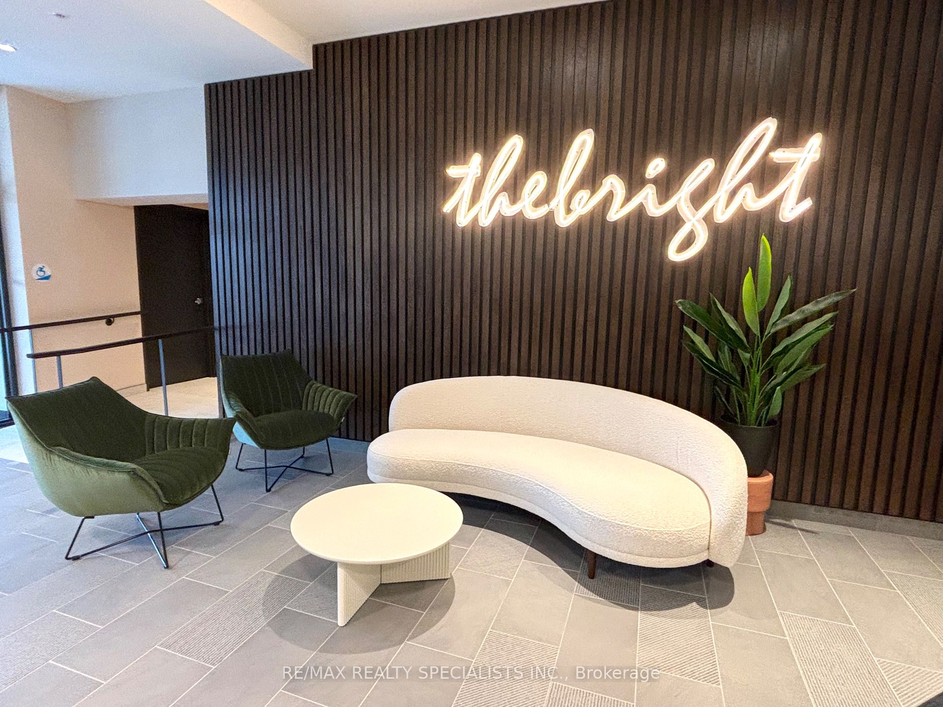 741 King Street W #706