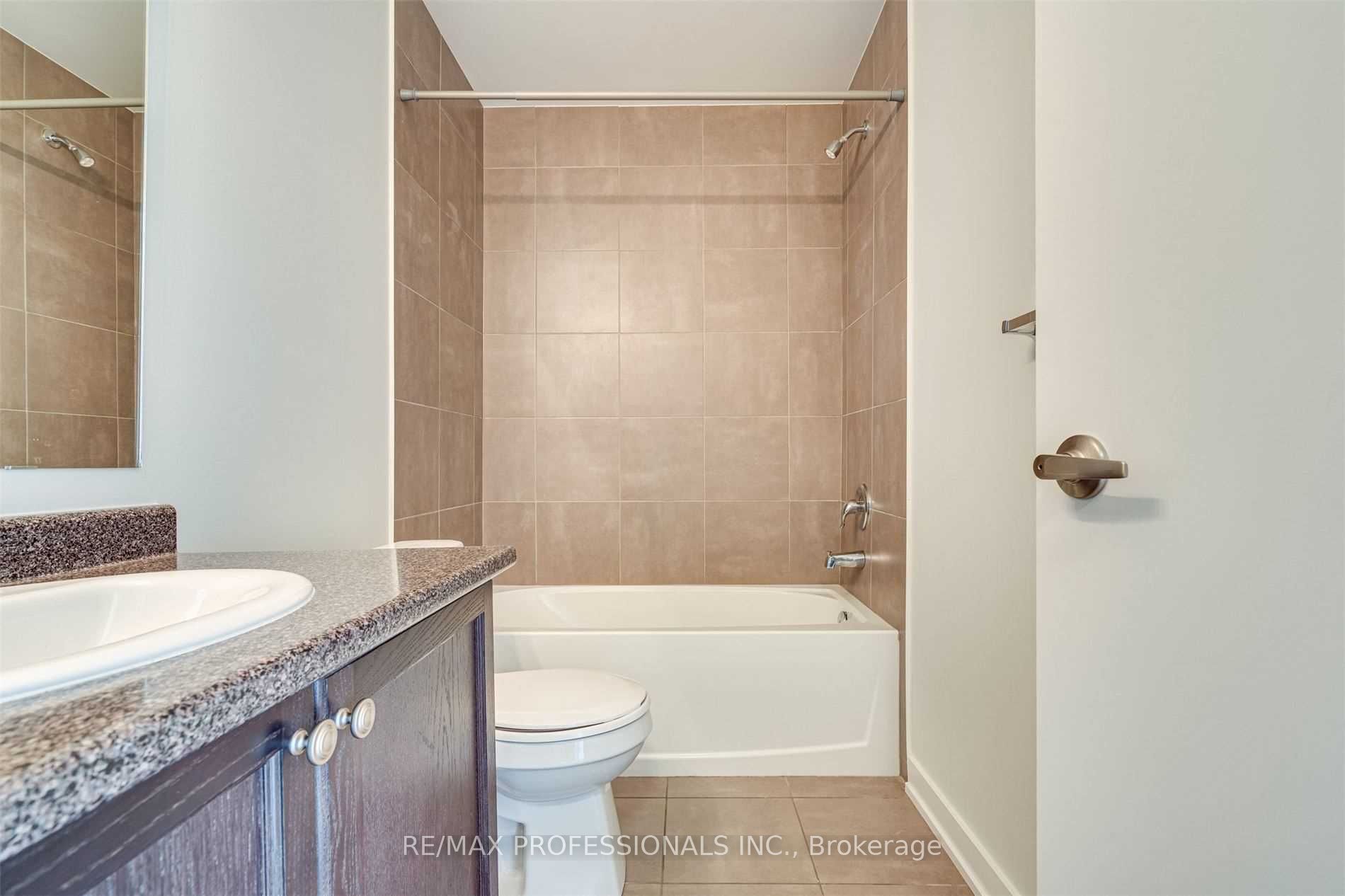 590 North Service Road, #31