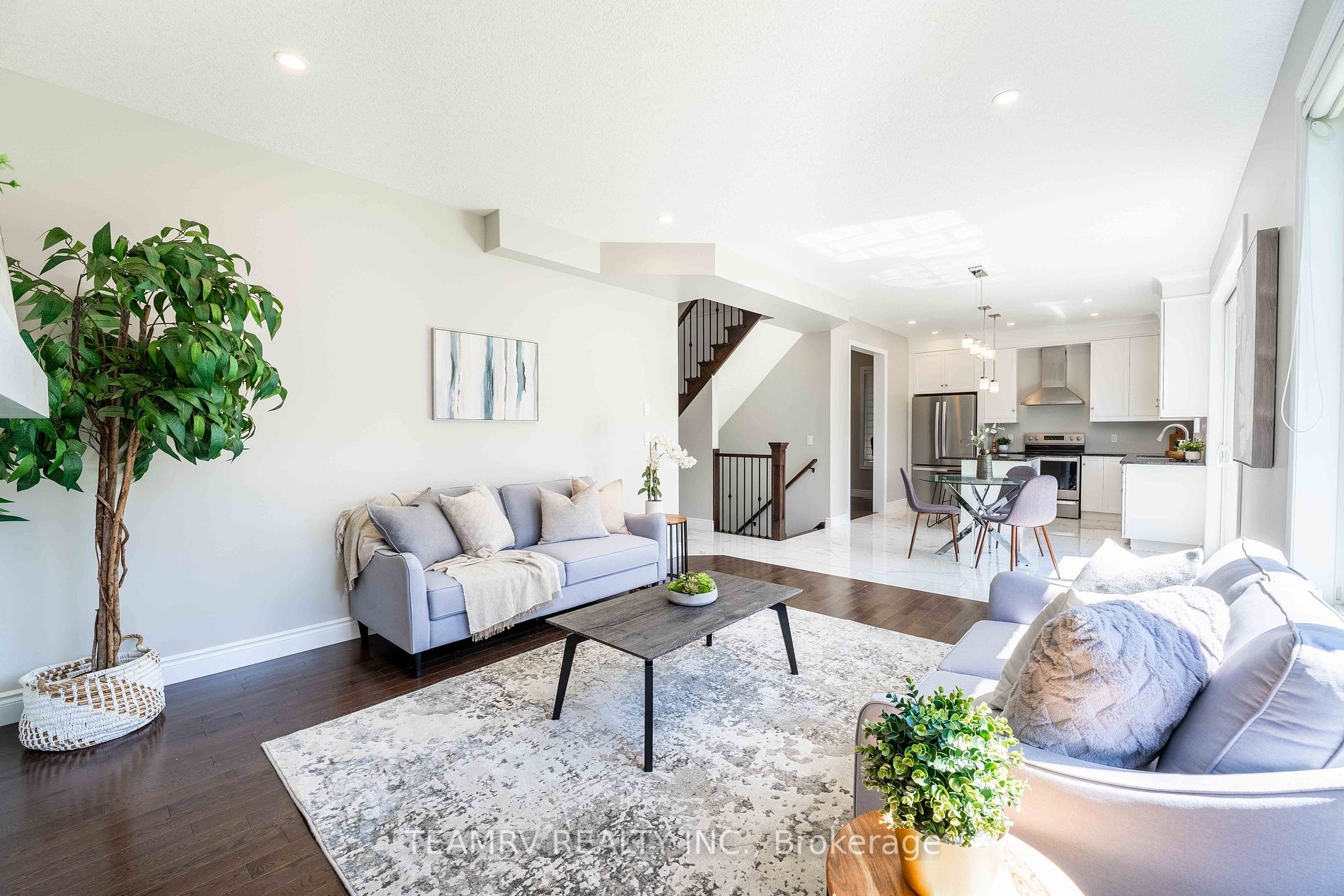 382 Masters Dr