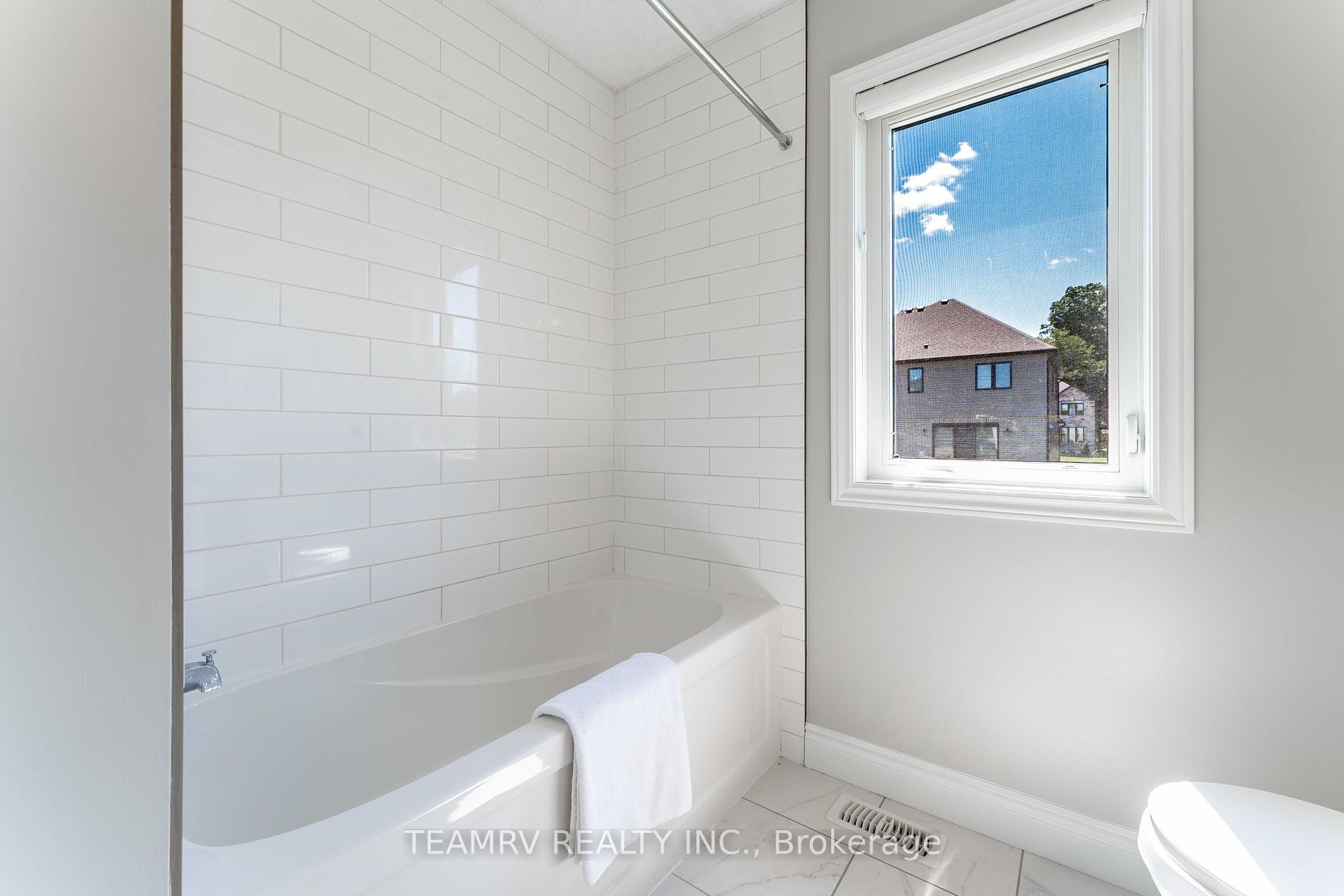 382 Masters Dr