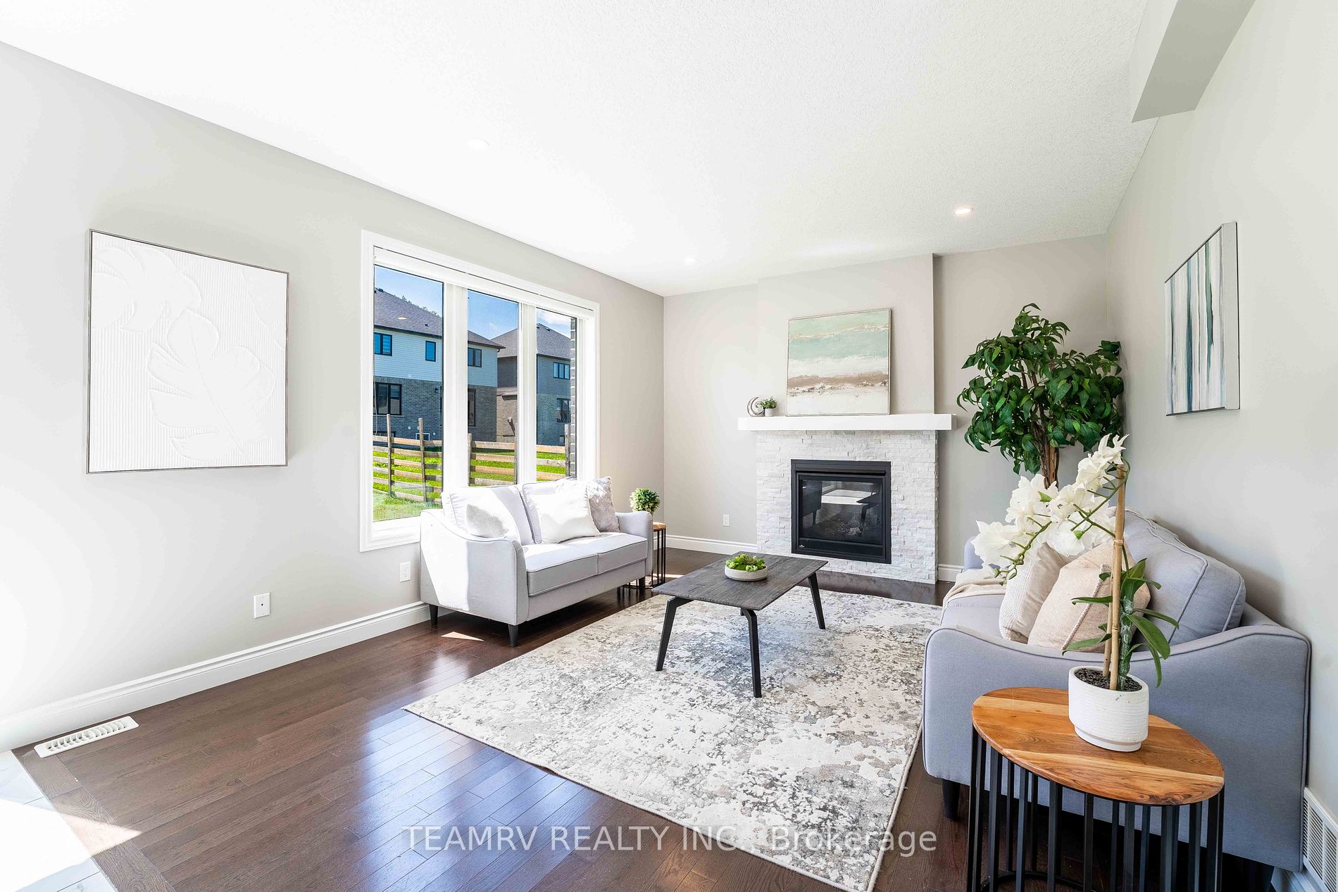 382 Masters Dr