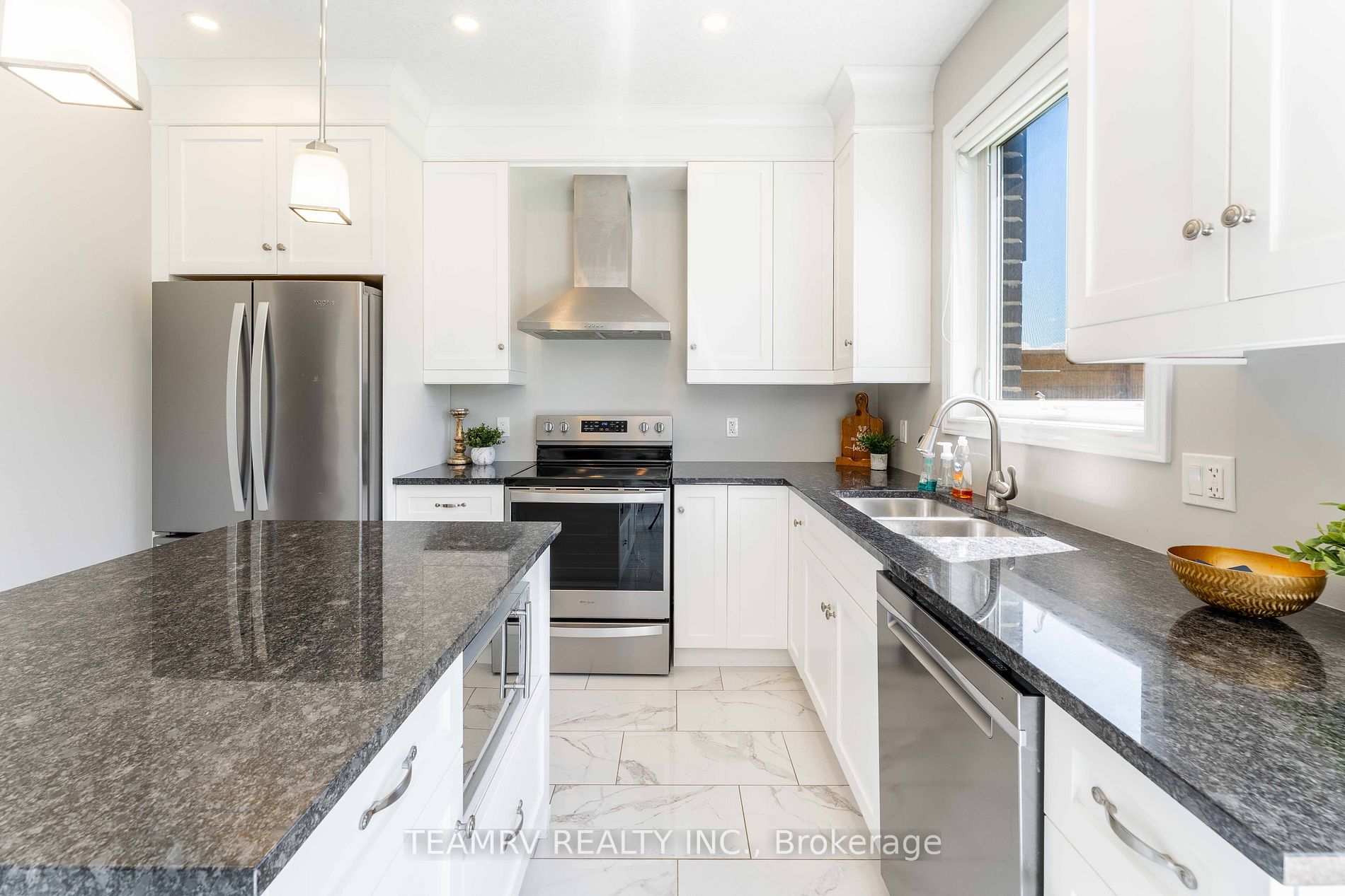 382 Masters Dr