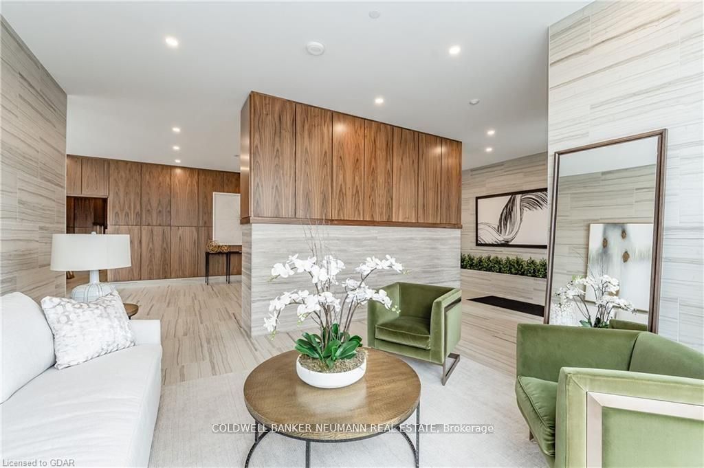 1878 Gordon Street, #1014