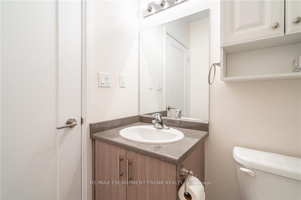 10 Concord Pl, #516