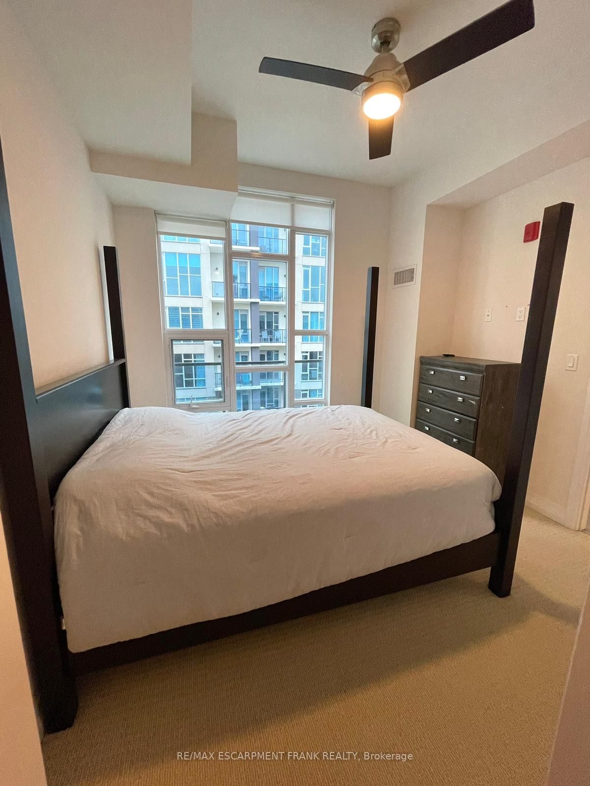 10 Concord Pl, #516