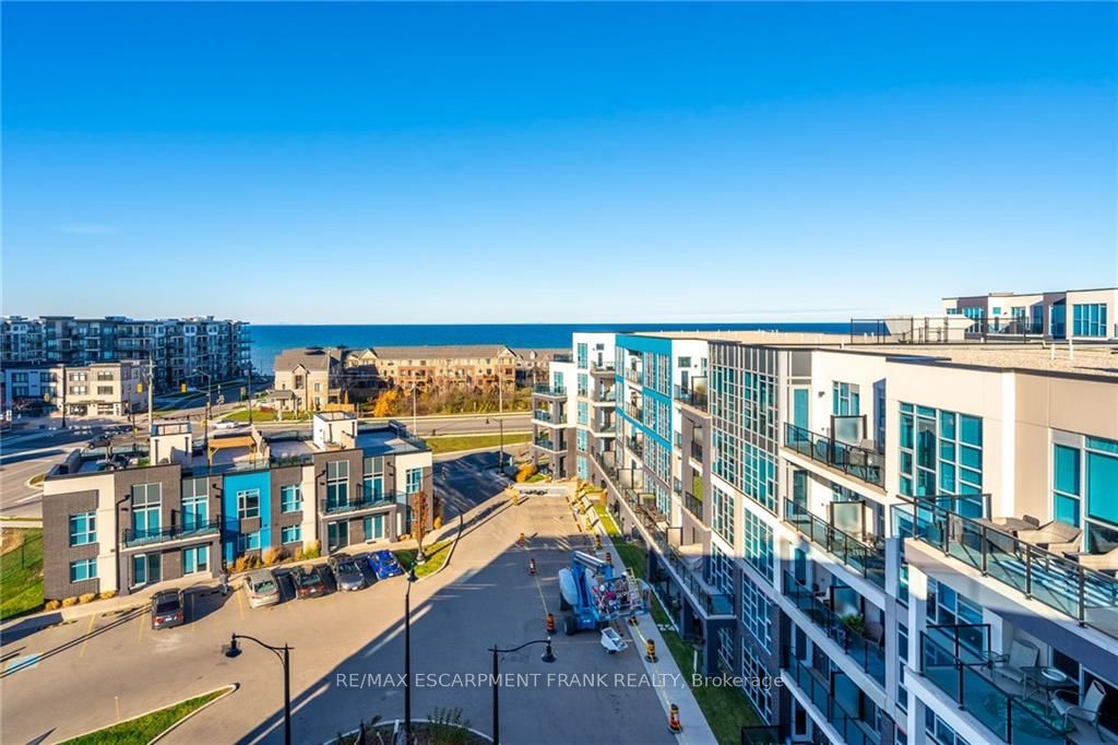 10 Concord Pl, #516