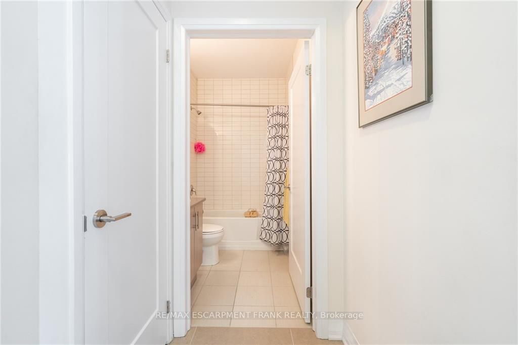 10 Concord Pl, #516
