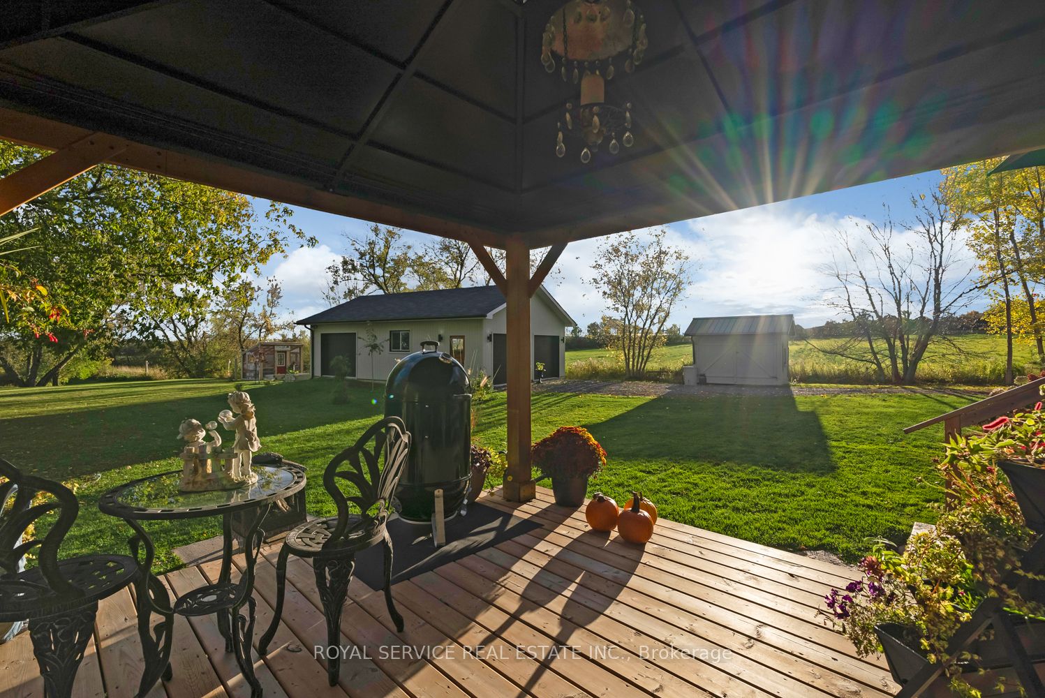 1012 Pigeon Lake Road