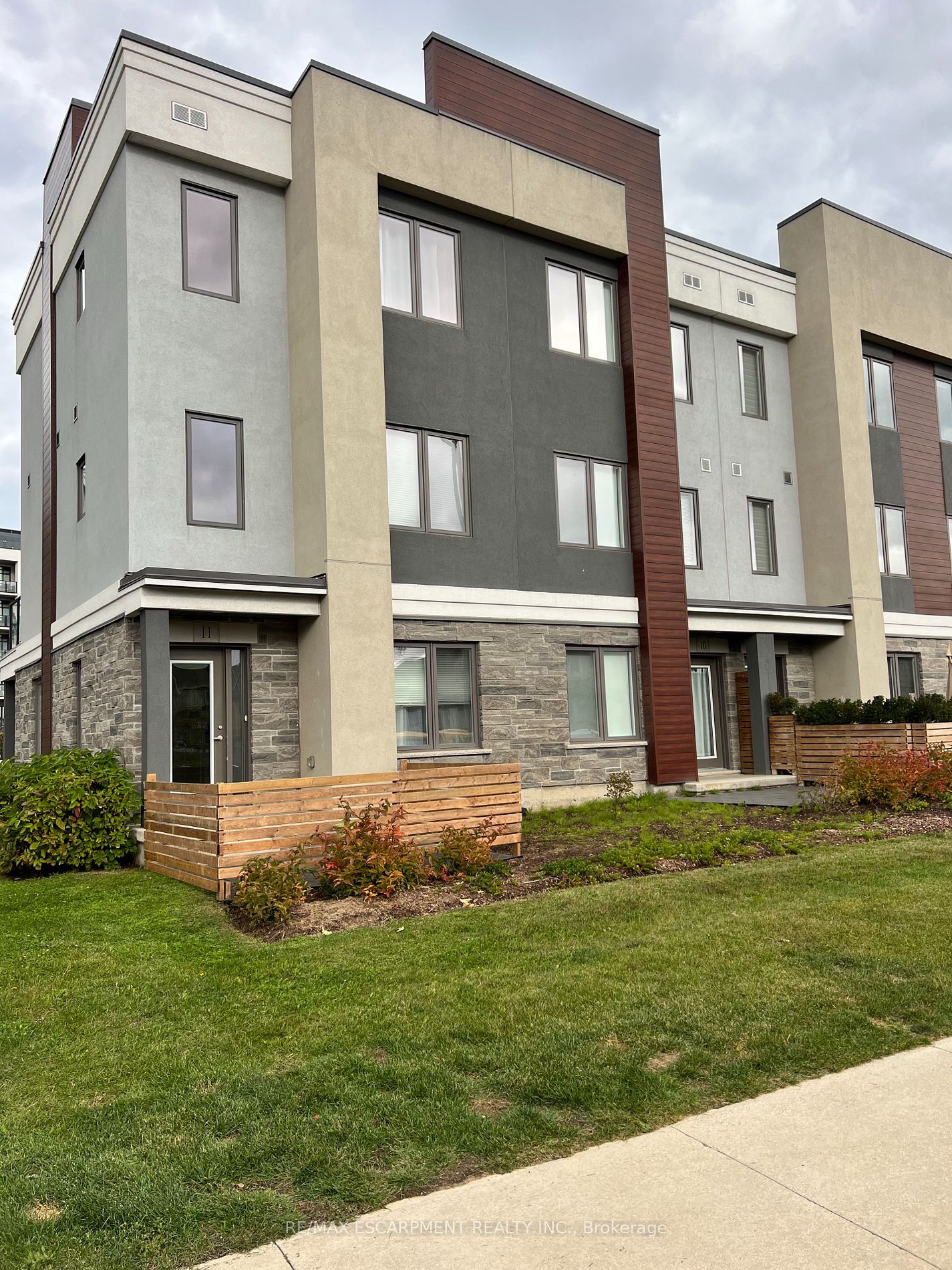 115 Shoreview Place, #Th#11