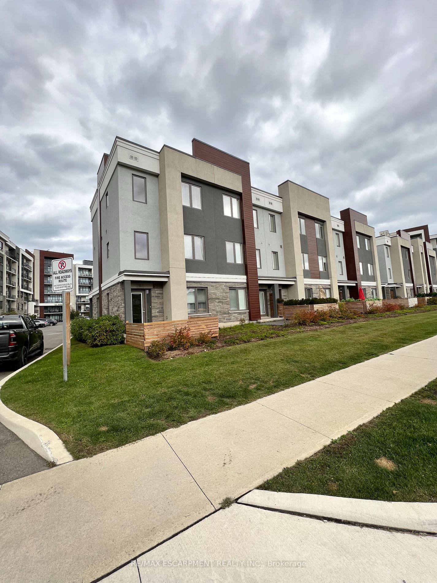 115 Shoreview Place, #Th#11