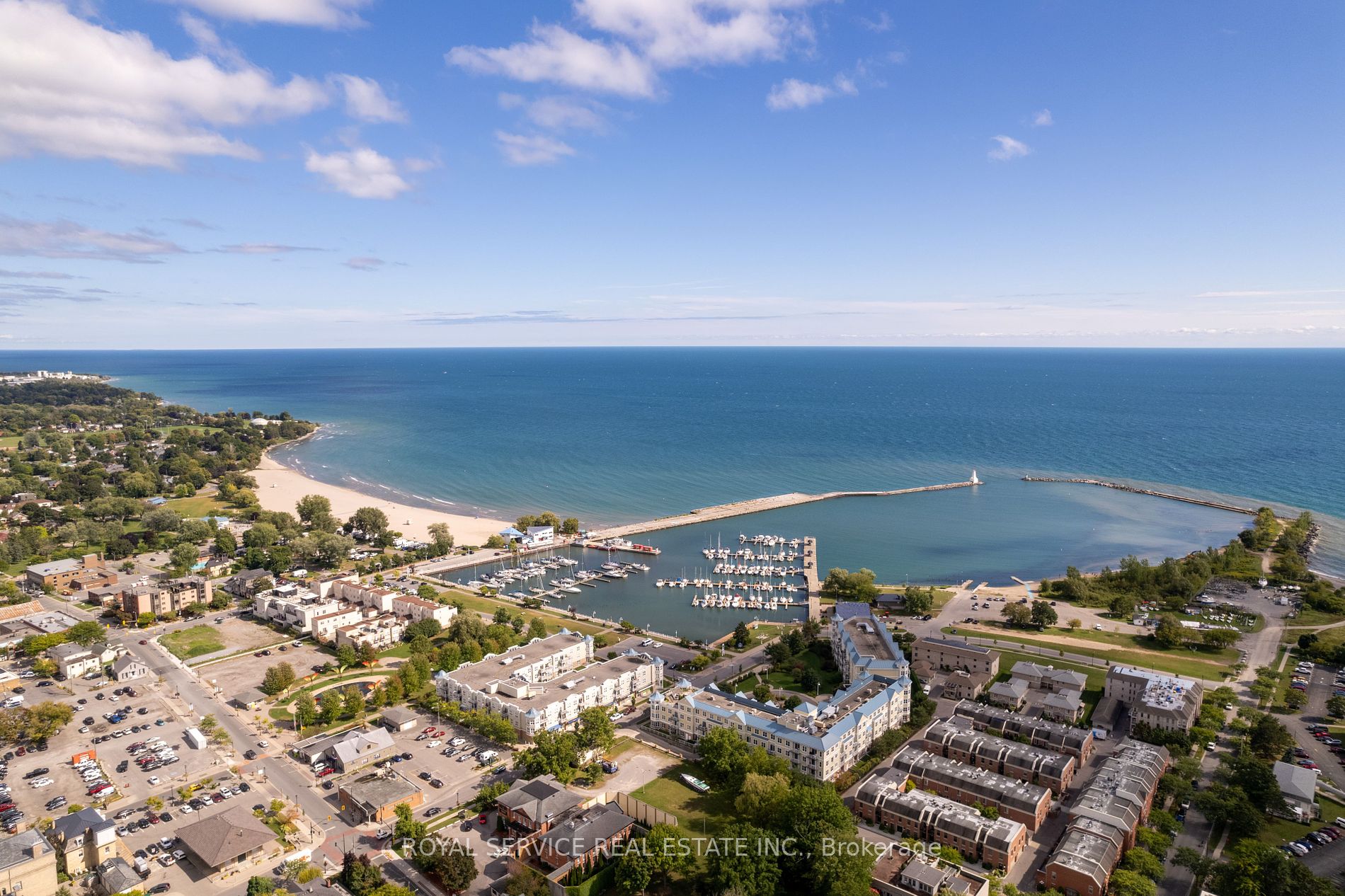 323 George St W, #207