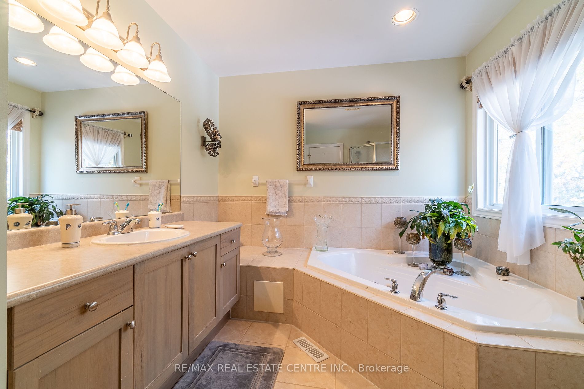 1318 Elson Road