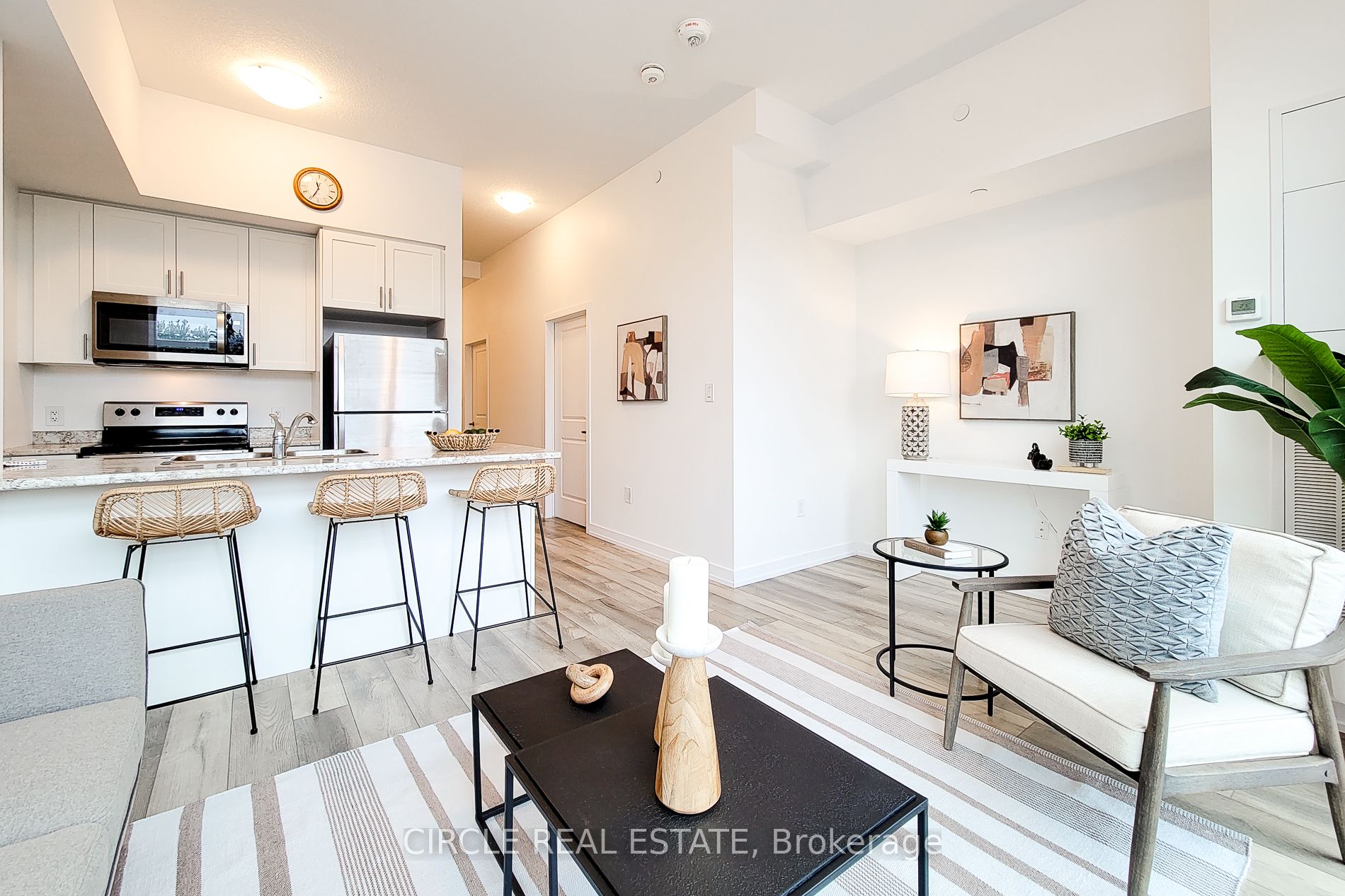 460 Dundas Street E, #102