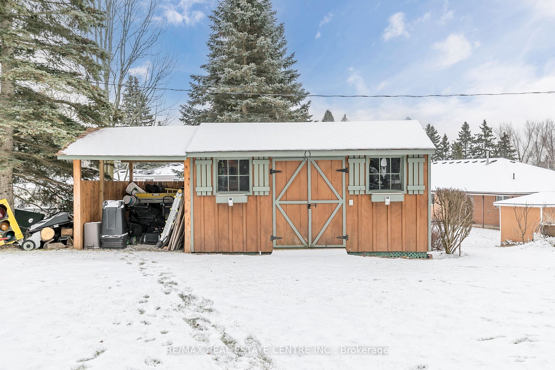 9 Lynda Ave